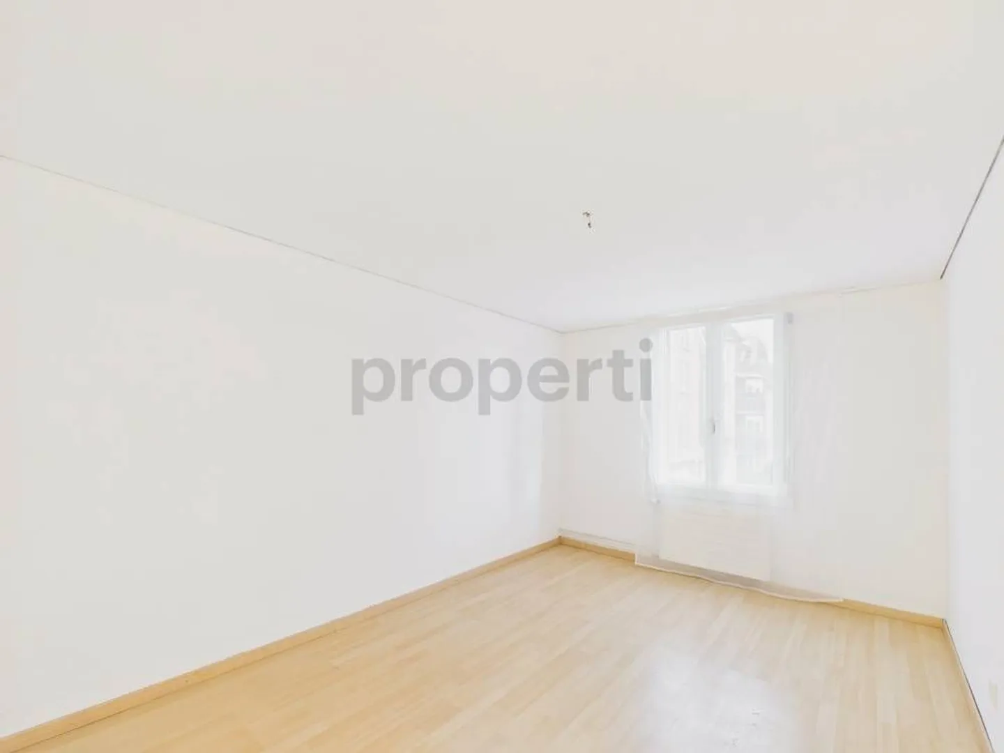 2.5 Room Apartment - Photo 4 of 6