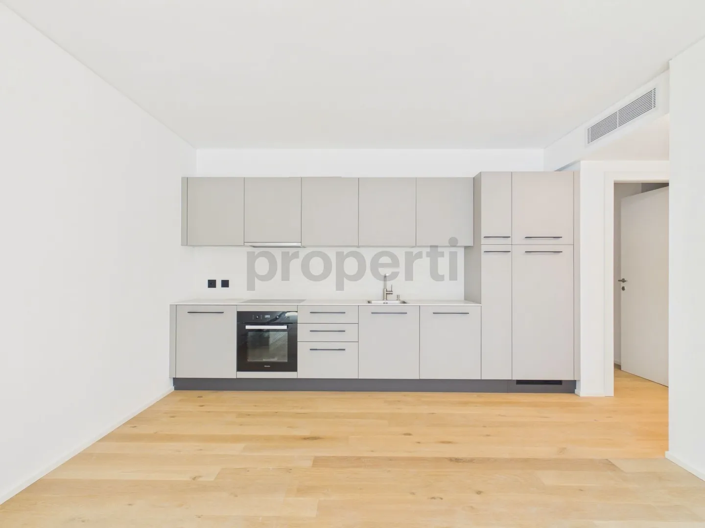Modern 2.5 room apartment with cellar, Paradiso - Photo 4 of 11
