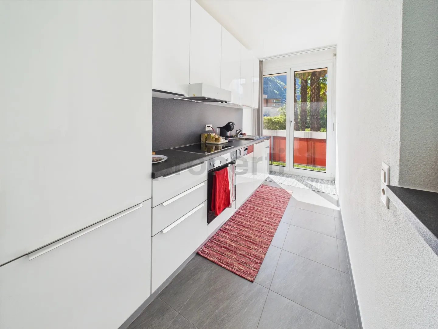 Renovated 3.5-room apartment - Central location in Biasca - Photo 2 of 11