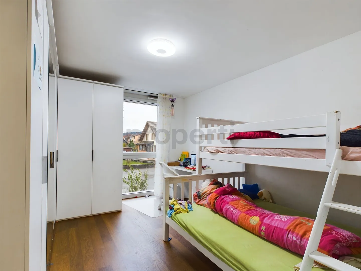 Unique, appartement de jardin en duplex de 4,5 pièces, familial, dans un emplacement ensoleillé à Dottikon - Photo 5 sur 8