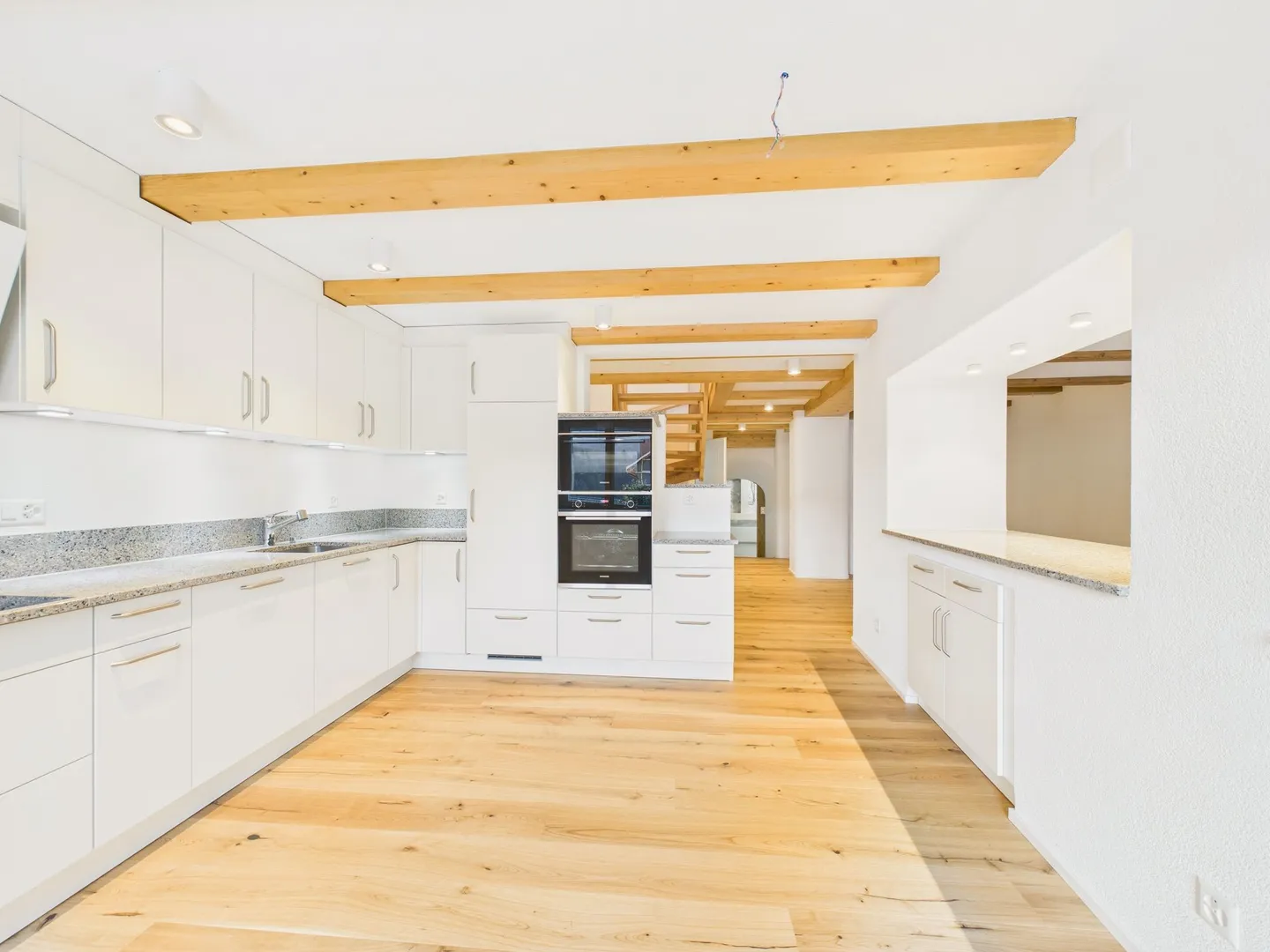 Magnificent 4.5-room detached house in Liesberg - Photo 5 of 13