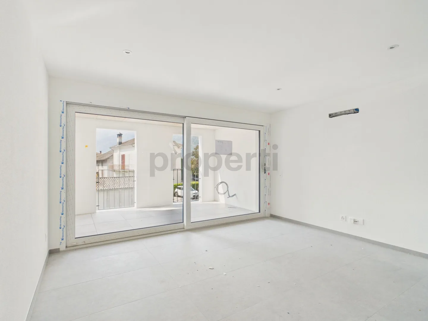 Modern 3.5 room apartment with electric car charging station, Biasca - Photo 2 of 13