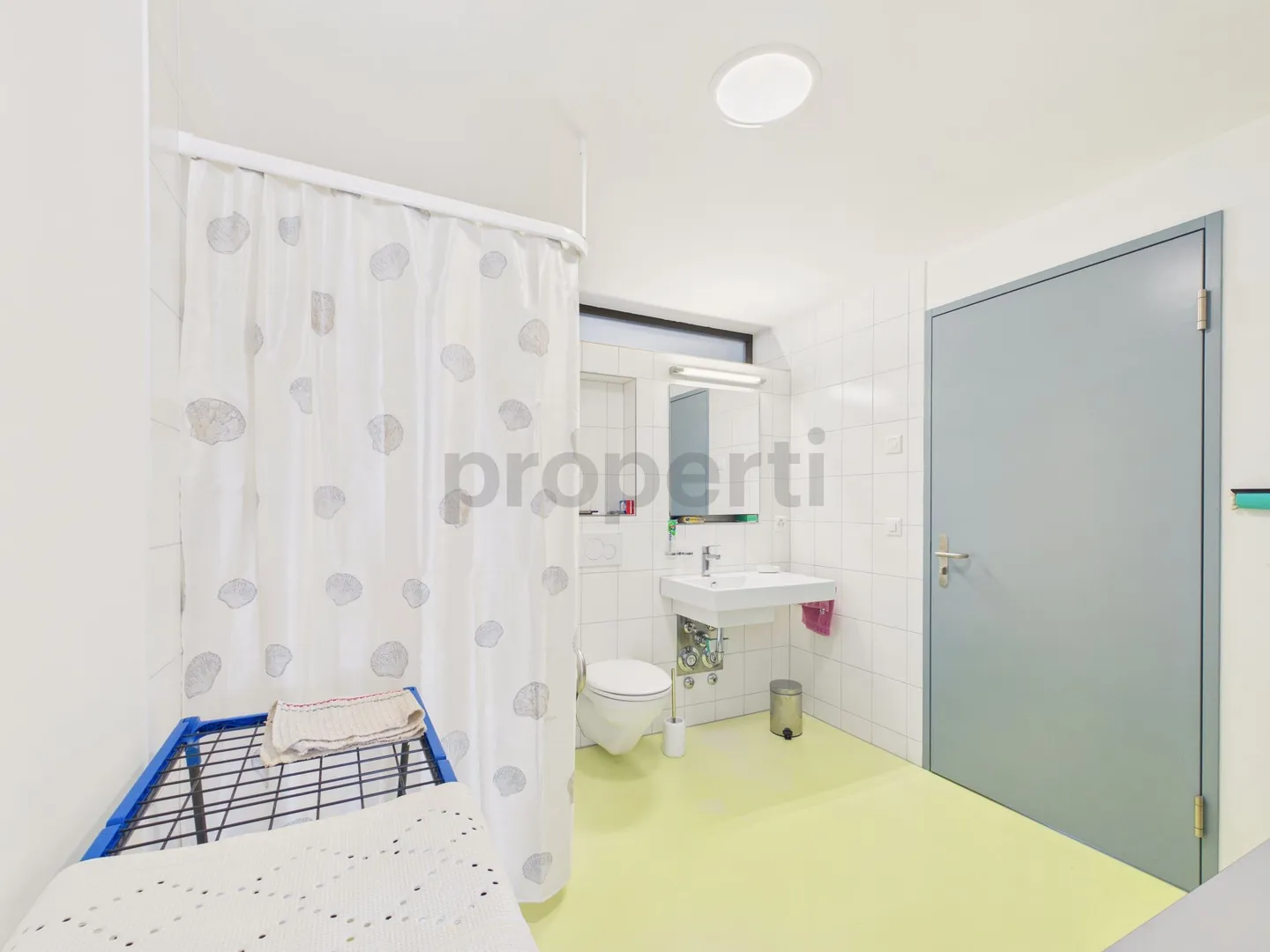 2.5-room apartment with terrace and close to the train station in Mammern - Photo 11 of 13
