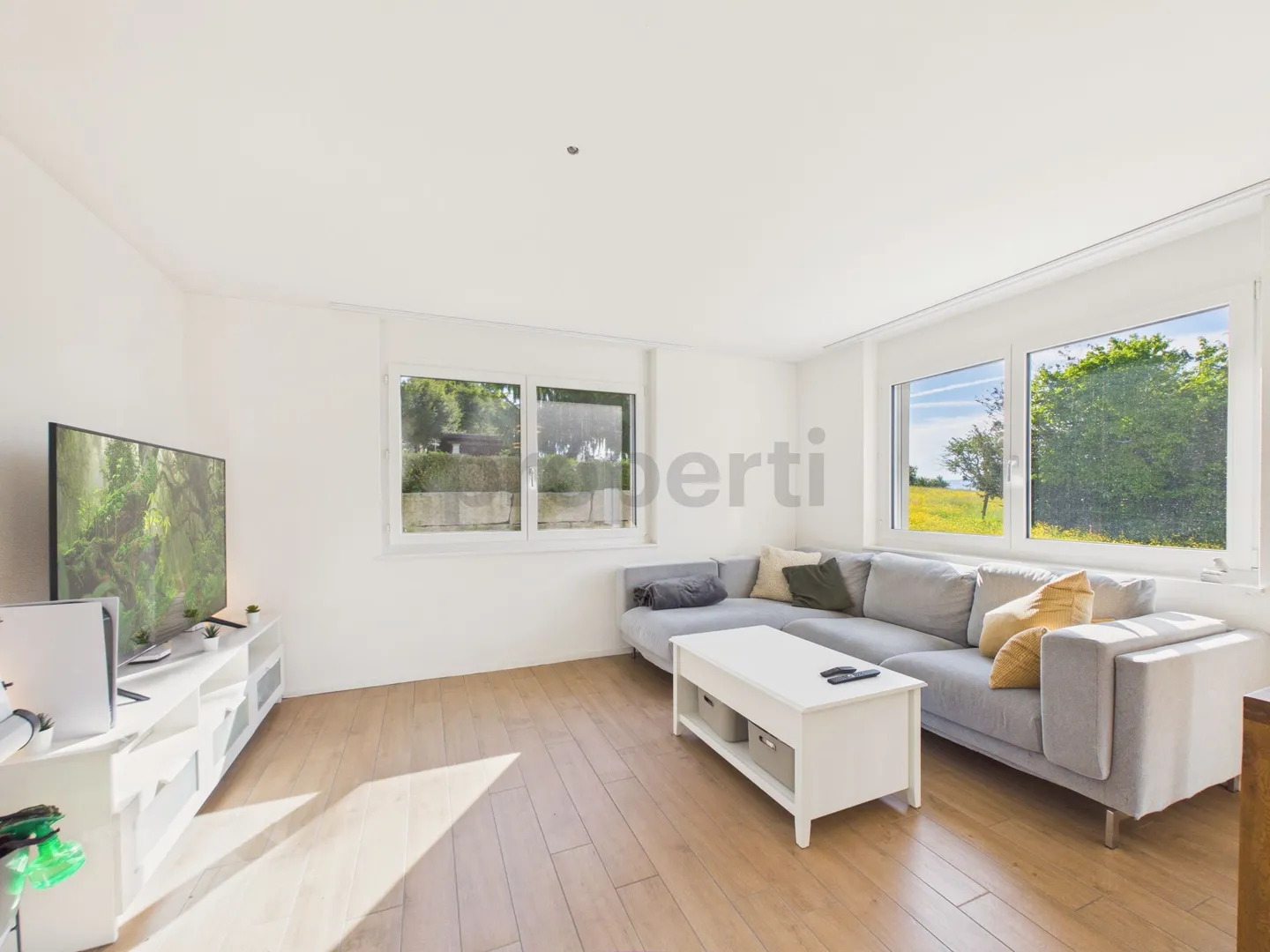 Moderne 2.5-Zimmer-Wohnung in Täuffelen - Foto 1 von 13