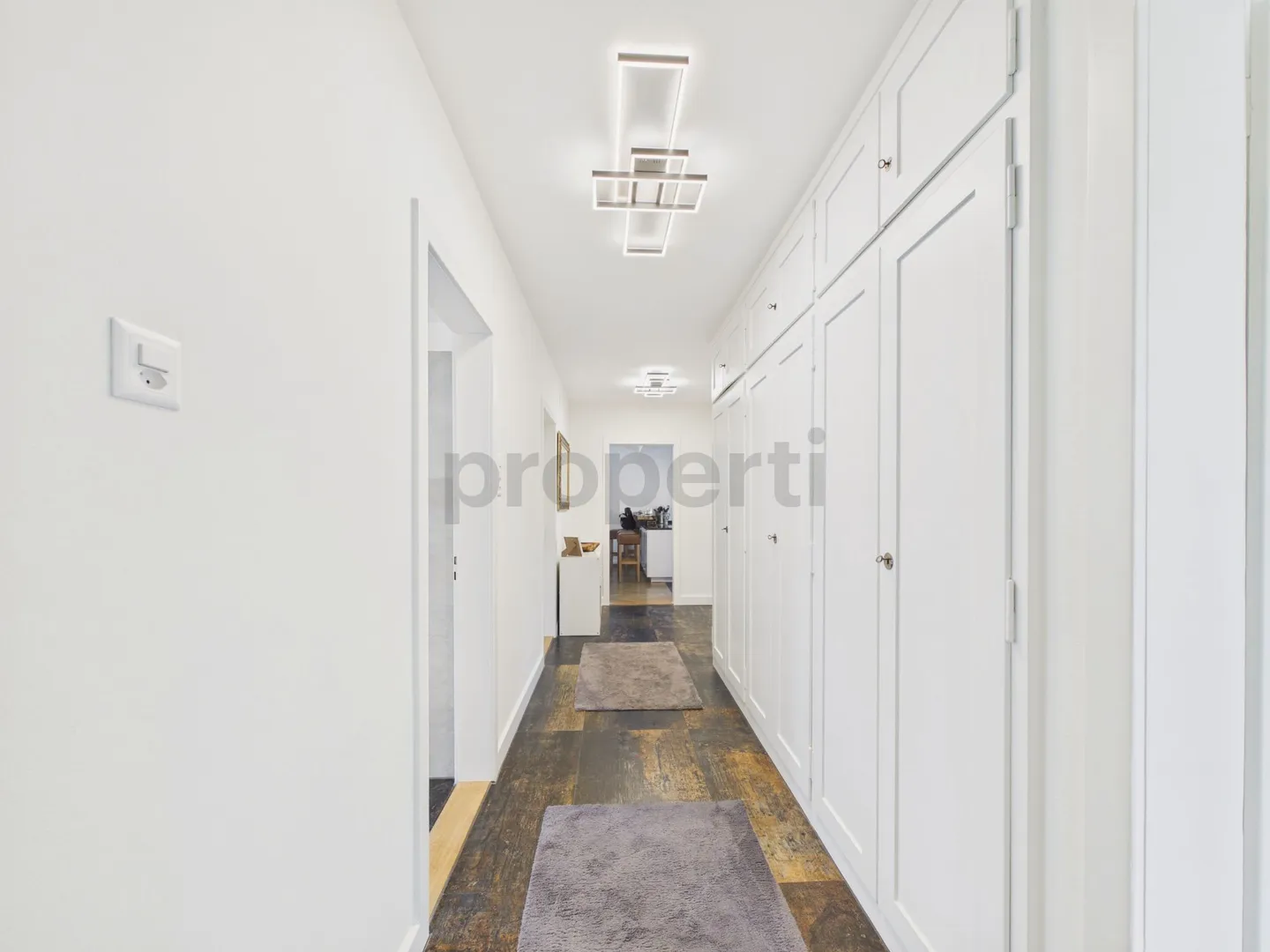 Appartamento elegante di 4,5 stanze con interni di alta qualità - Foto 10 di 13