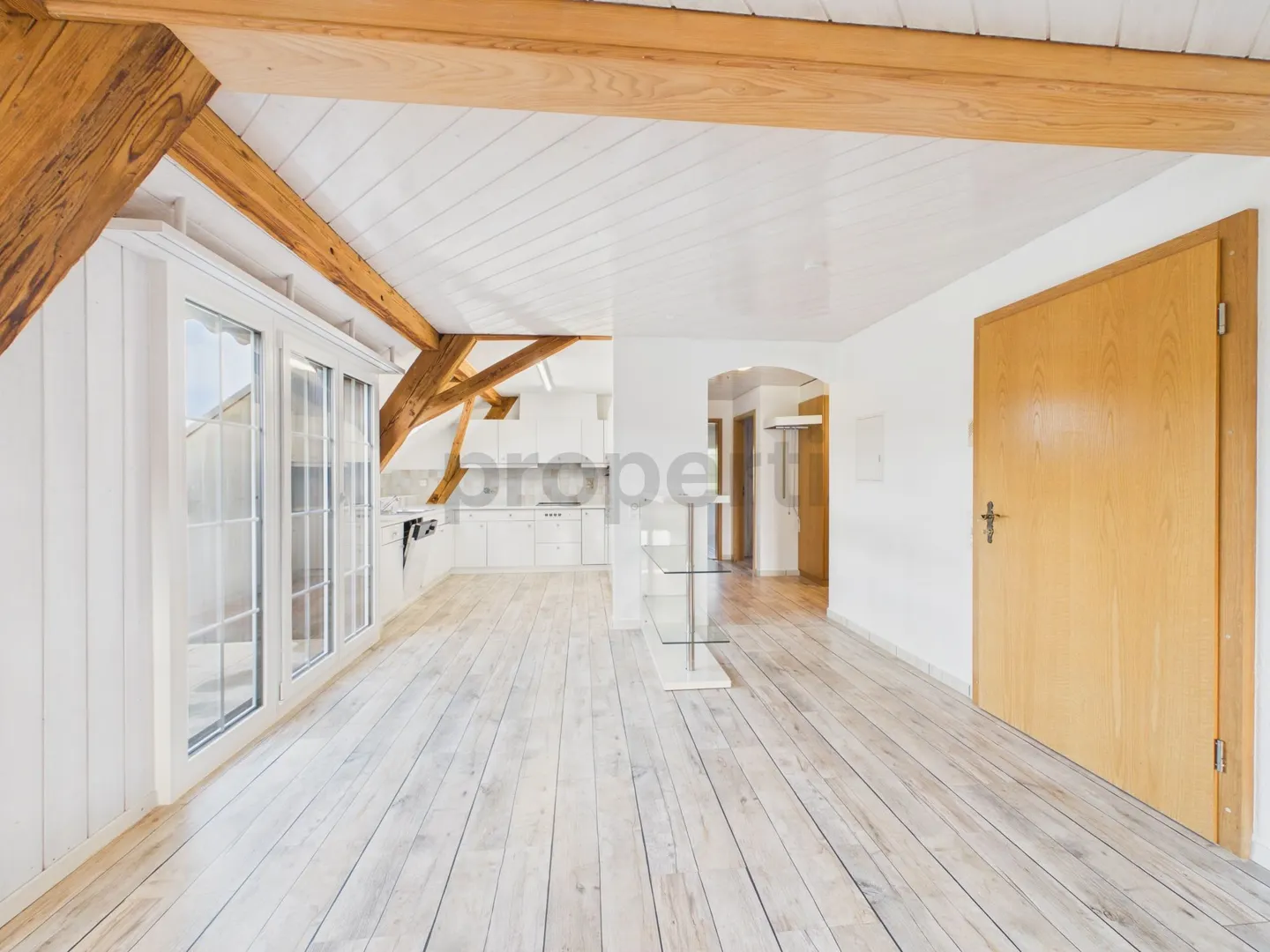 Luminoso appartamento attico di 3,5 locali con balcone, Lützelflüh - Foto 2 di 12
