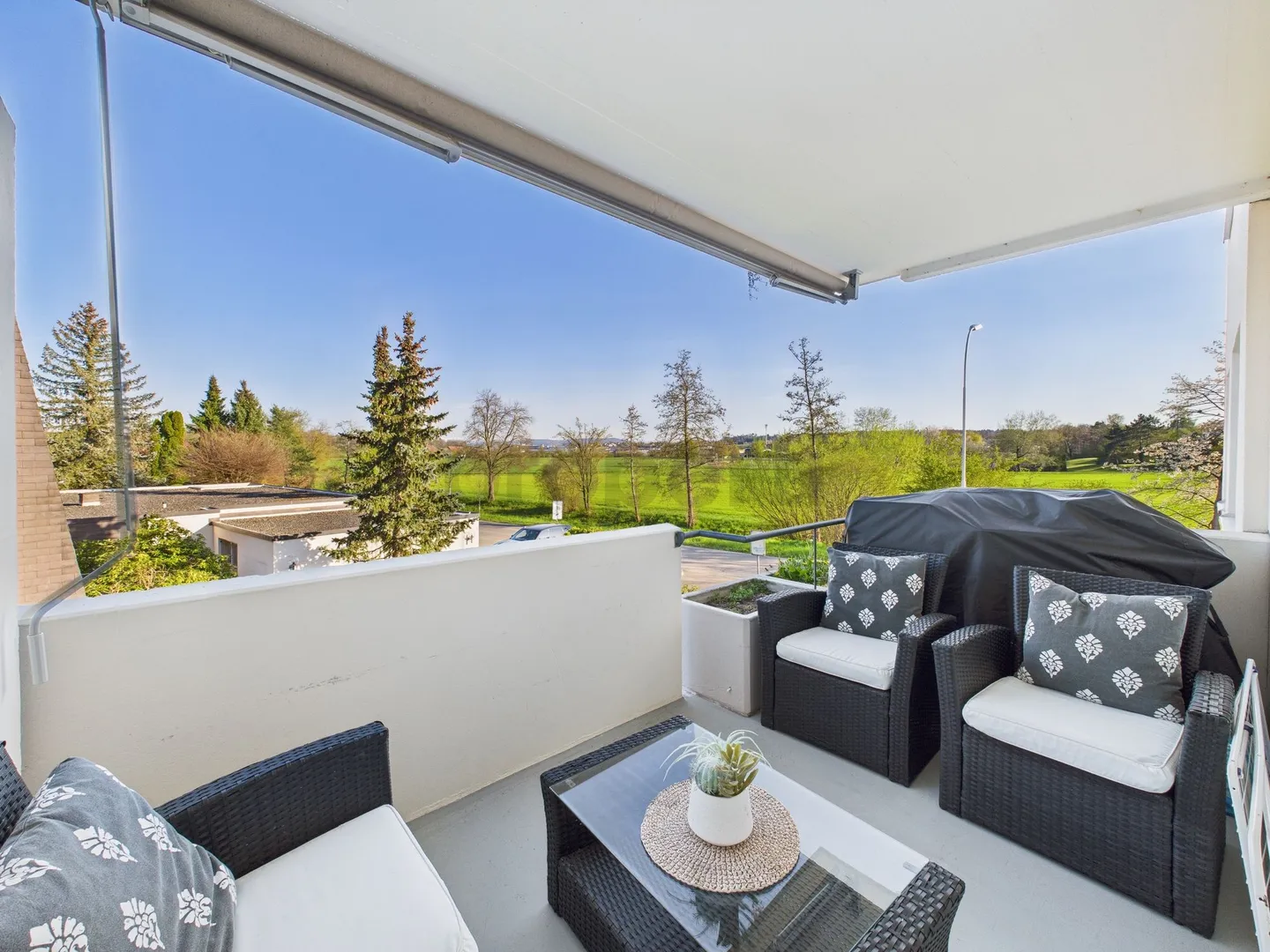 Charming 4-room apartment in a sought-after location in Oberglatt, Canton Zurich - Photo 6 of 7