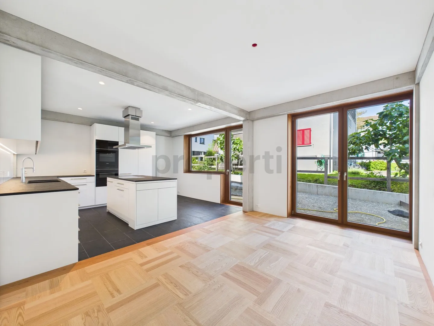 Eigentumsstandard an ruhiger und doch zentraler Lage in Zürich - Foto 5 von 13