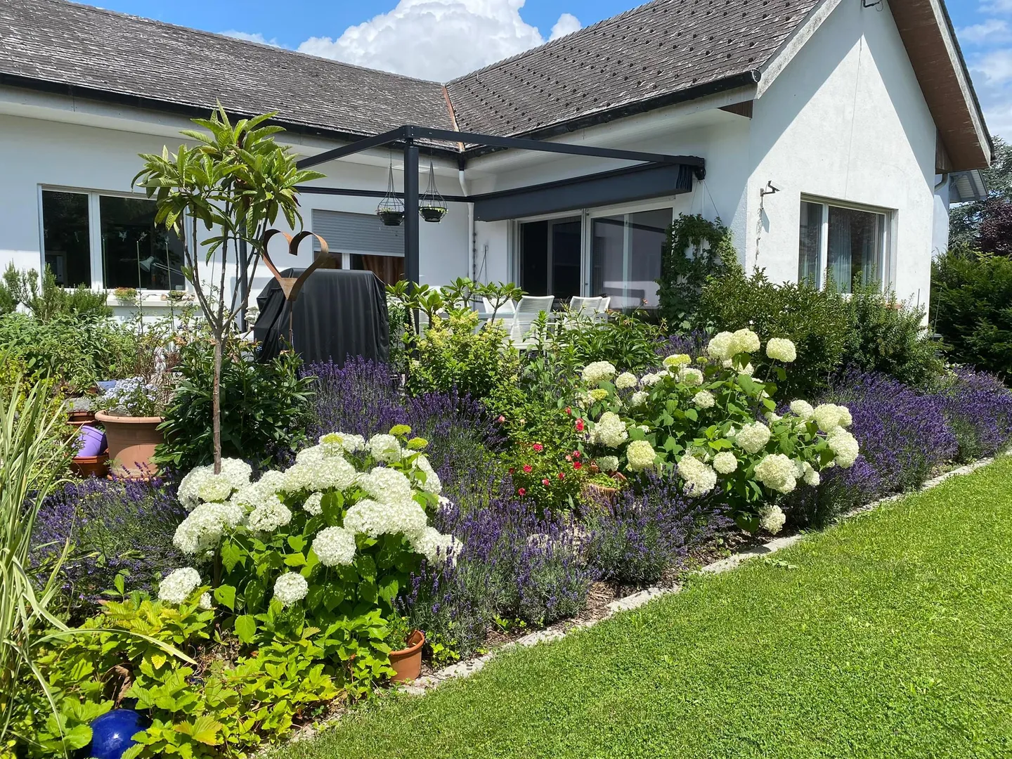 Charmante maison individuelle de 5,5 pièces avec jardin à Herzogenbuchsee, canton de BE - Photo 2 sur 13