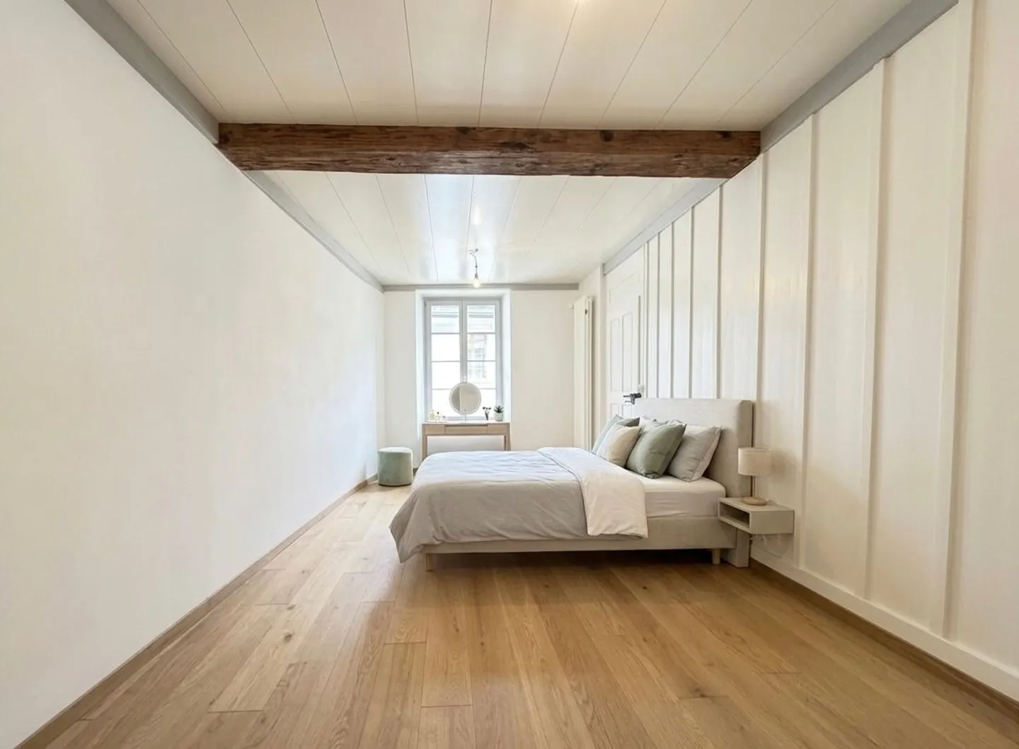 Charmante und frisch renovierte 2.5-Zimmer-Wohnung an sonniger und ruhiger Lage in Twann - Photo 5 of 8