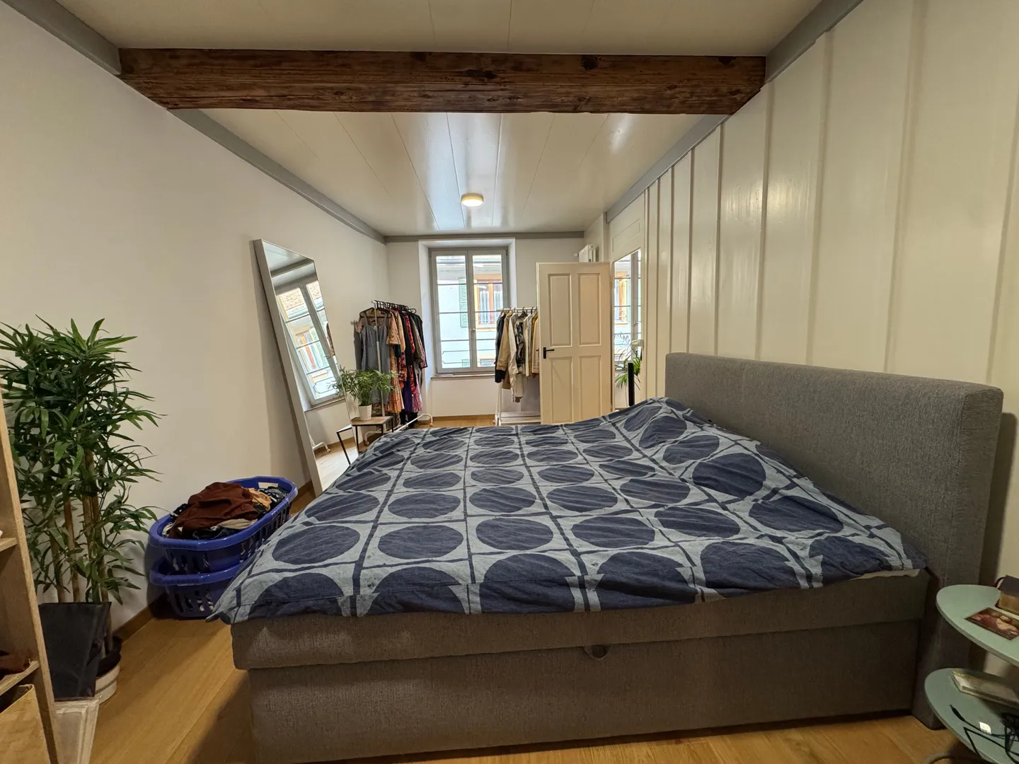 Charming and freshly renovated 2.5-room apartment in a sunny and quiet location in Twann - Photo 5 of 7