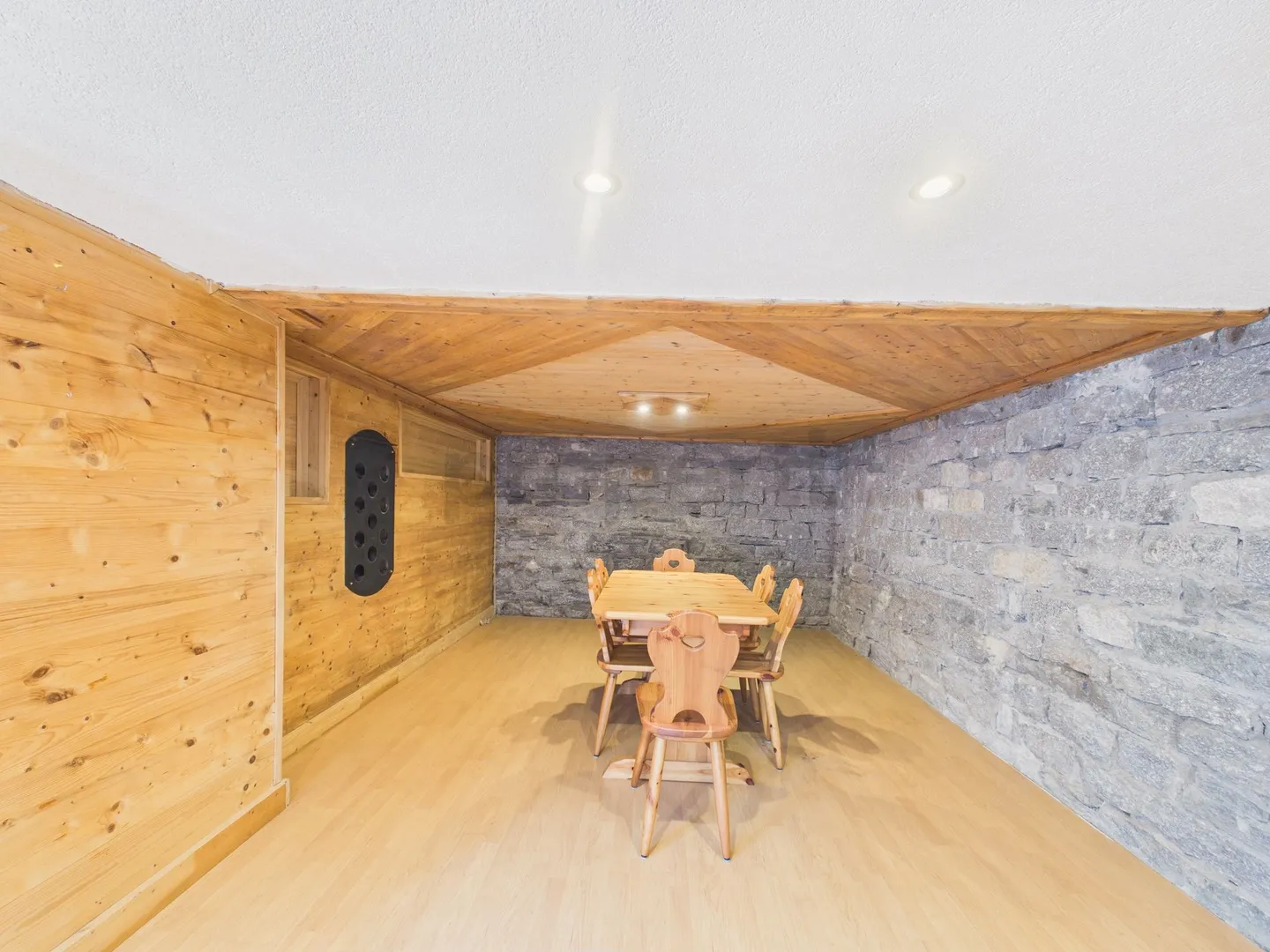 Elegante Casa Indipendente con Vista Montagne - Foto 5 di 13