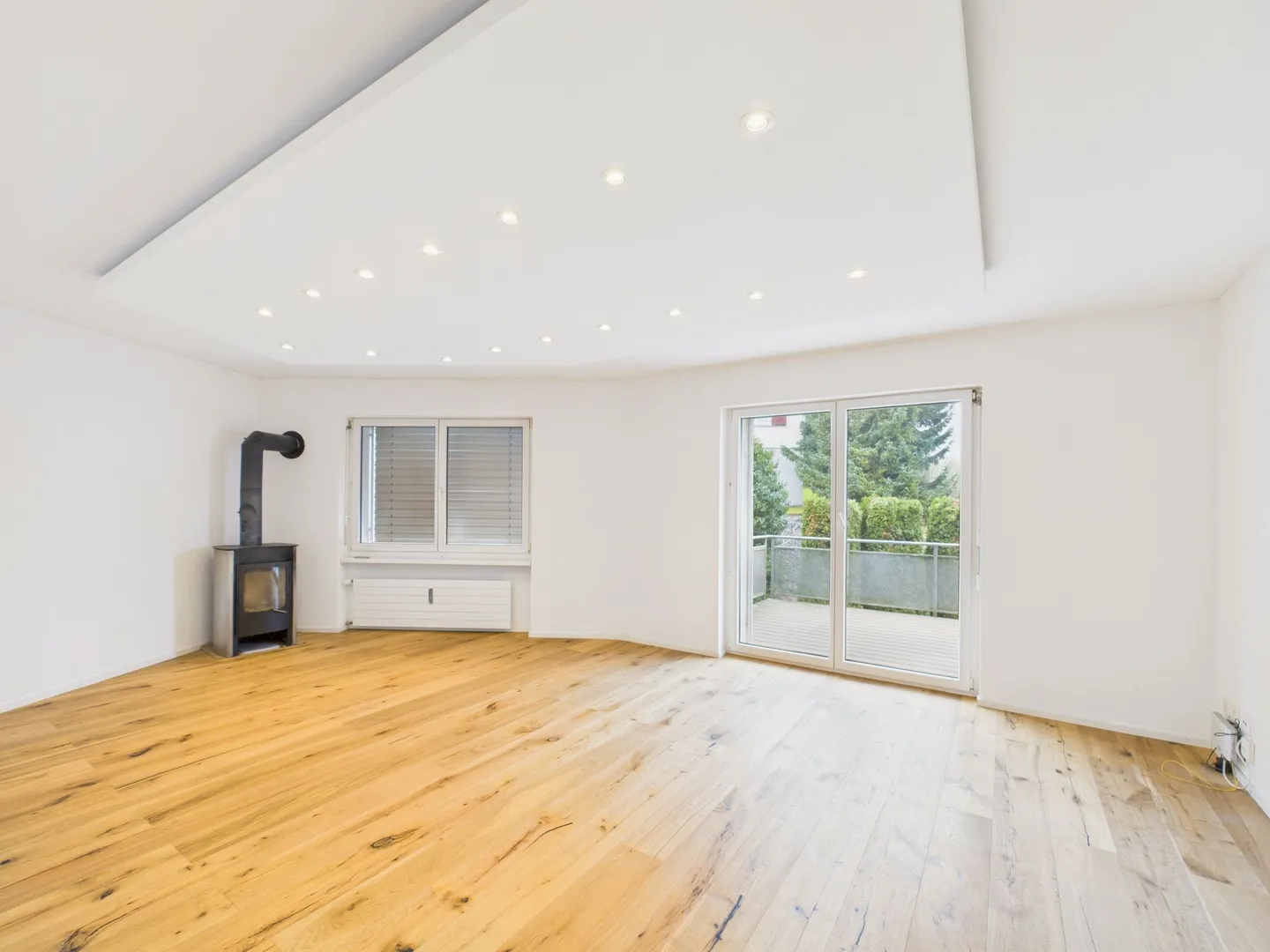 Appartamento moderno ristrutturato di 4,5 locali con terrazza e stufa svedese a Flawil - Foto 1 di 8