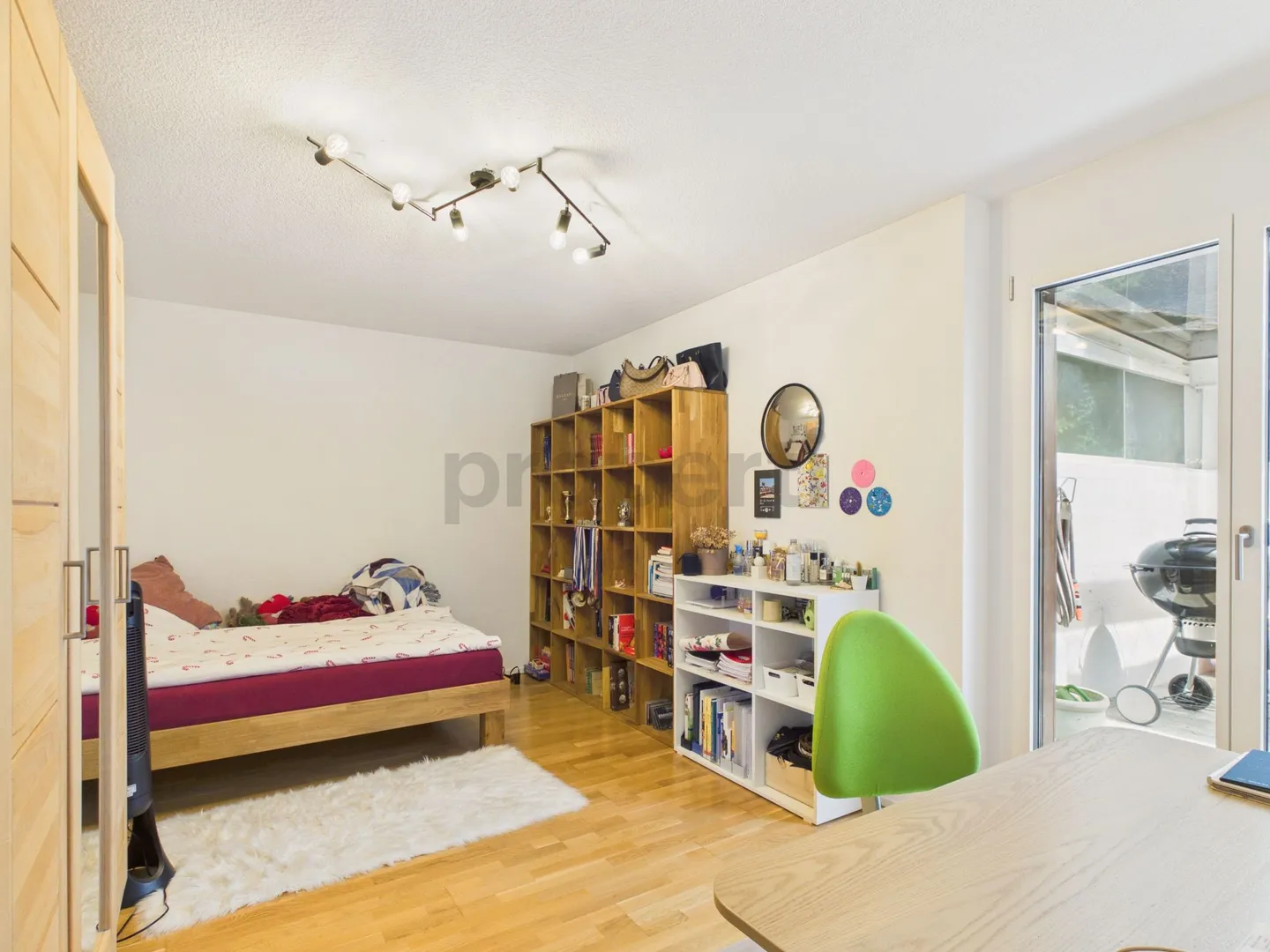 Grosszügige und gemütliche Wohnung mit tollem Seeblick in Unterägeri - Photo 8 of 13