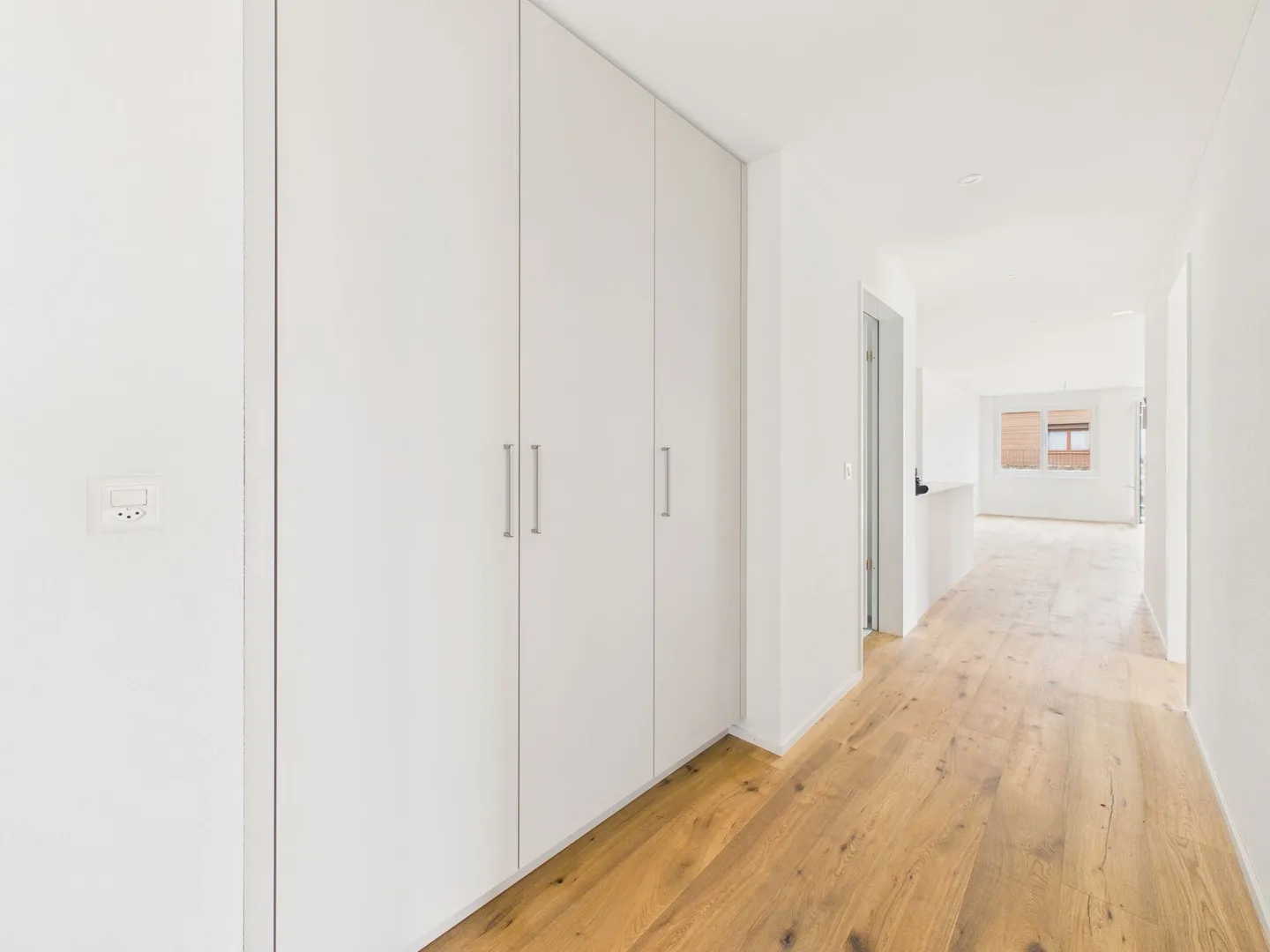 First Rental - Stylish 4.5-Room Apartment in Attractive Location - Photo 8 of 13