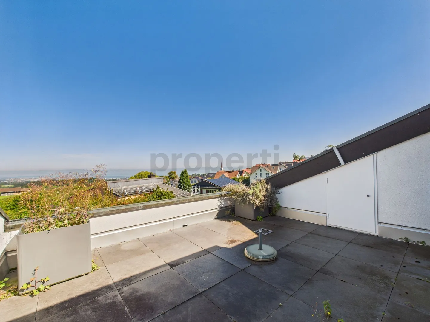 Moderne 6.5-Zimmer Einfamilienhaus mit Seeblick an ruhiger Lage in Untereggen - Foto 10 di 13