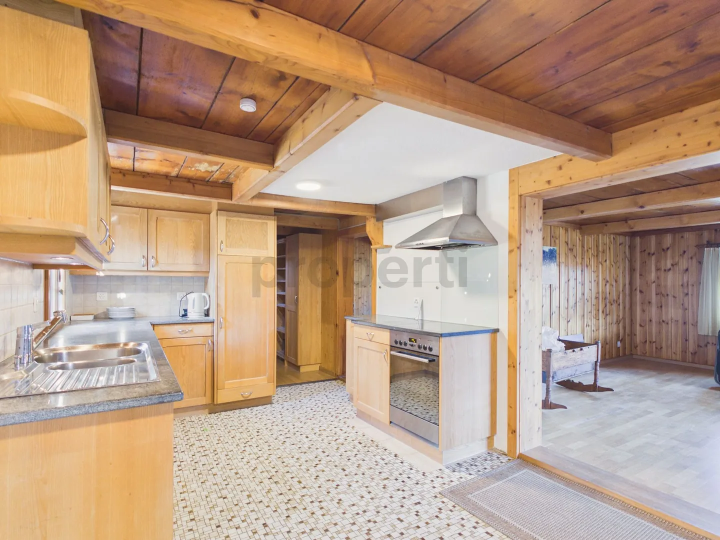 Affascinante casa unifamiliare di 5,5 stanze con balcone, Spiez - Foto 6 di 13