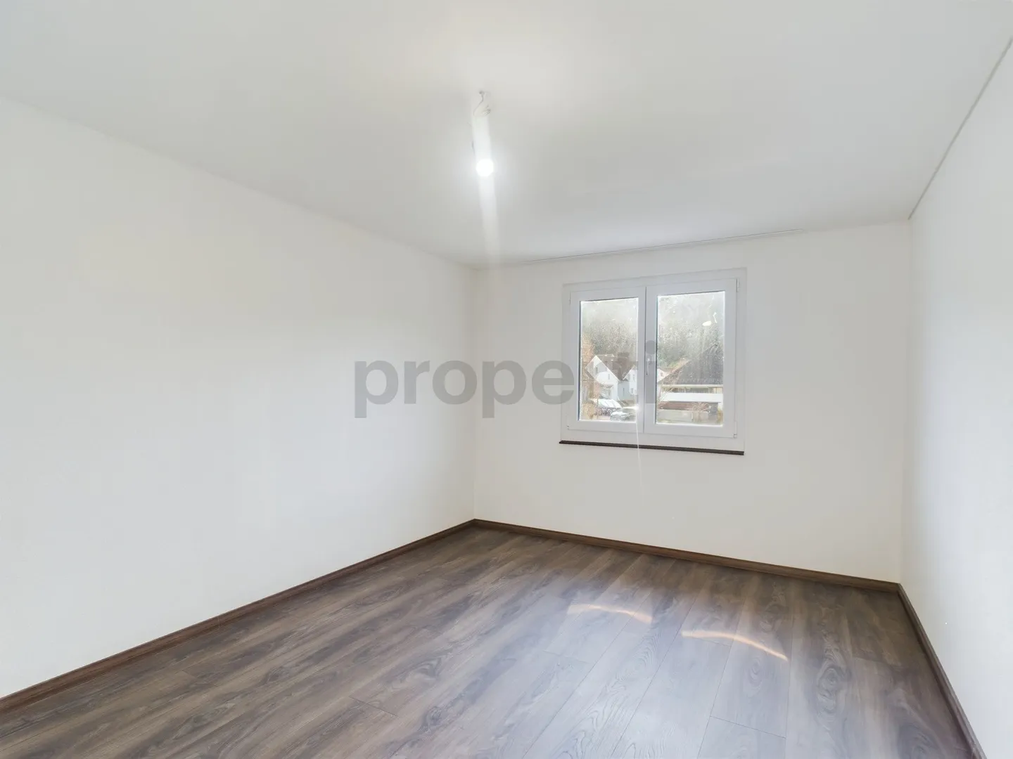 Casa a schiera completamente ristrutturata di 5,5 stanze a Bichelsee - Foto 7 di 11