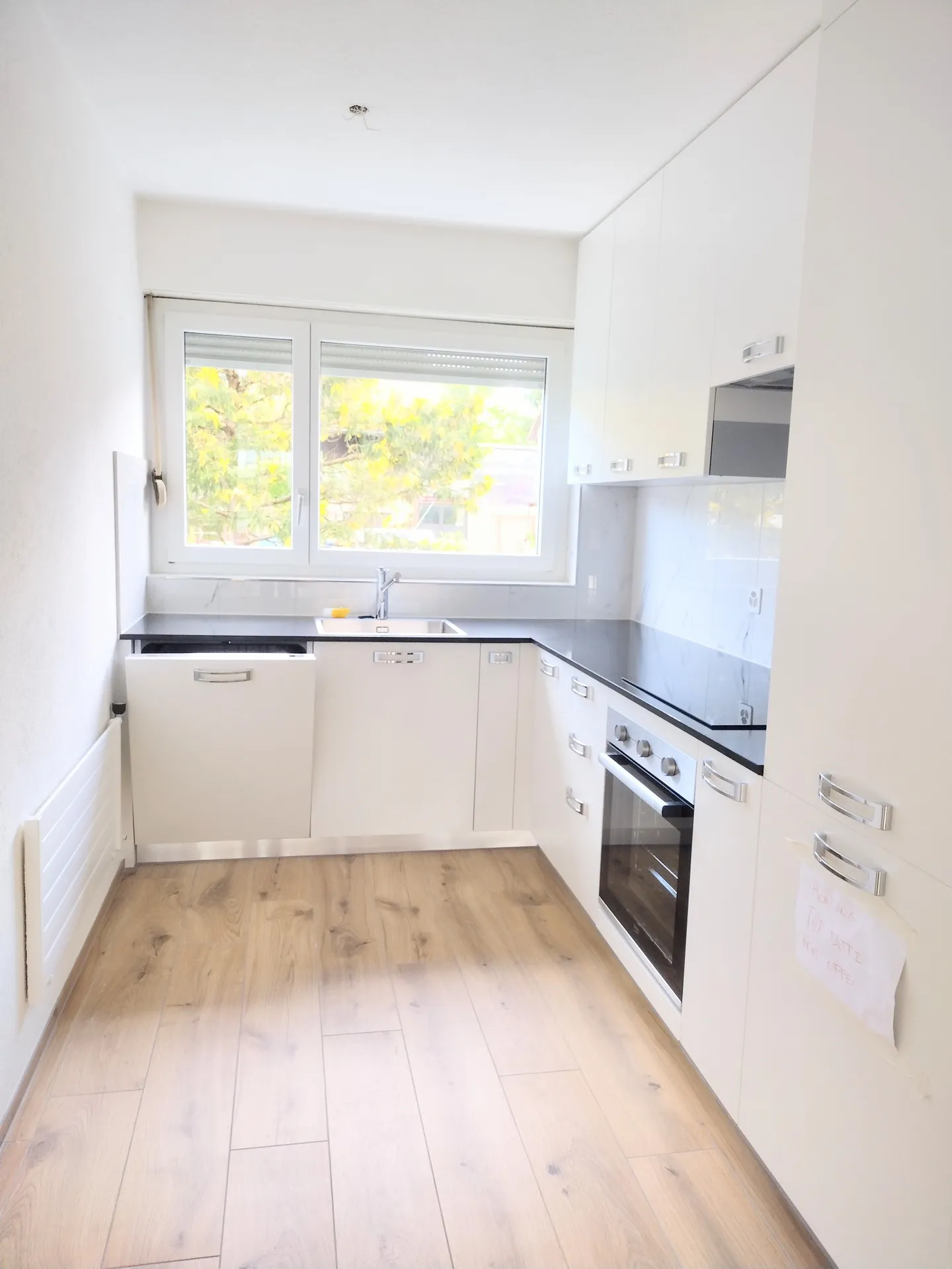 Appartement de jardin 3.5 pièces récemment rénové et central à Uster - Photo 2 sur 8