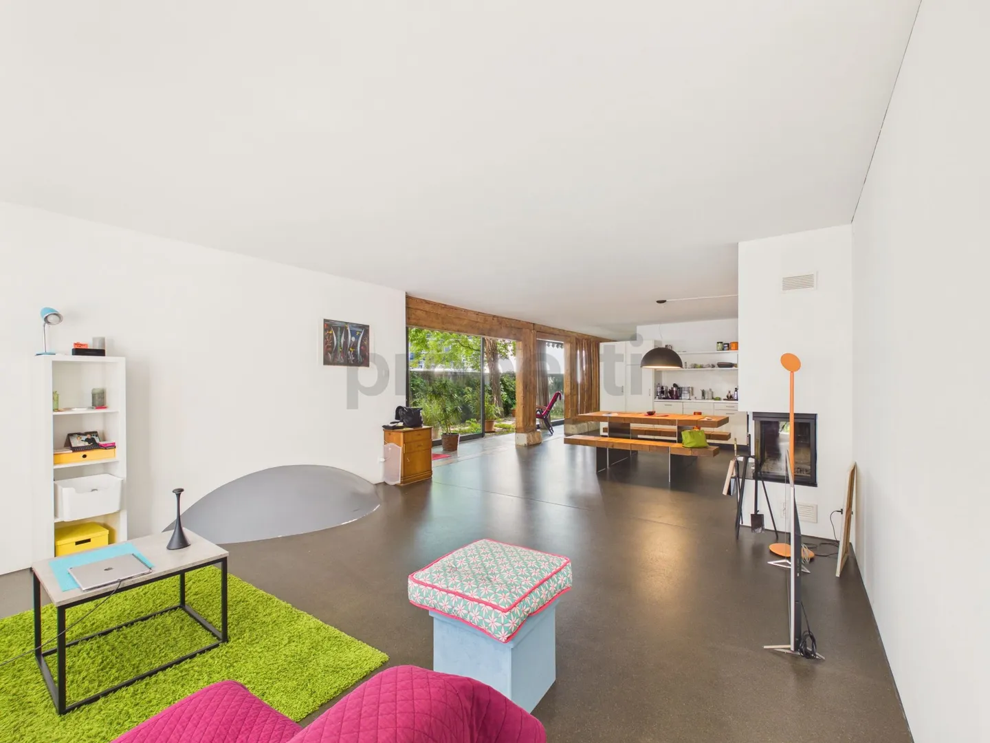 Bijou de loft unique de 2,5 pièces avec âme historique à Aarau - Photo 4 sur 12