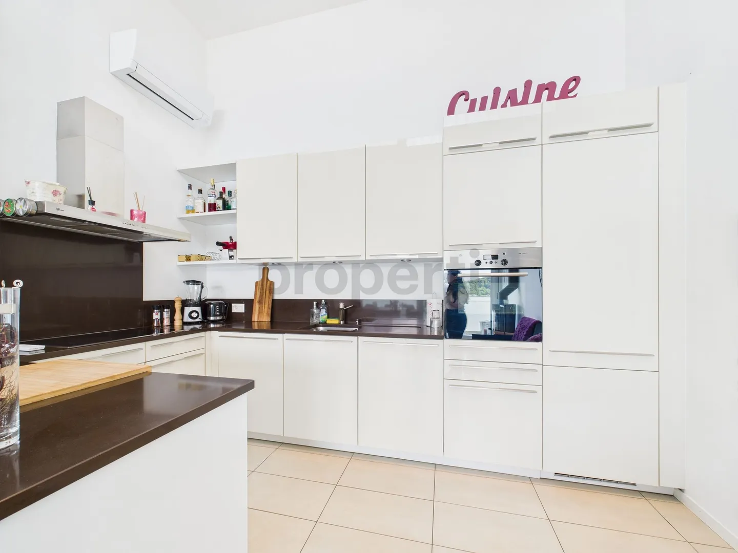 Elegante Villa in Bissone mit direktem Zugang zum Luganersee - Foto 5 von 13