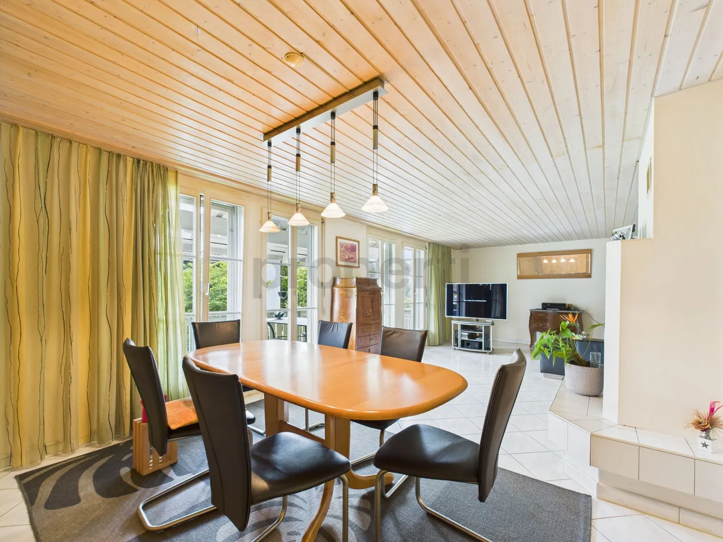 Charming 4.5-room apartment in Hüttwilen, TG - Photo 1 of 13