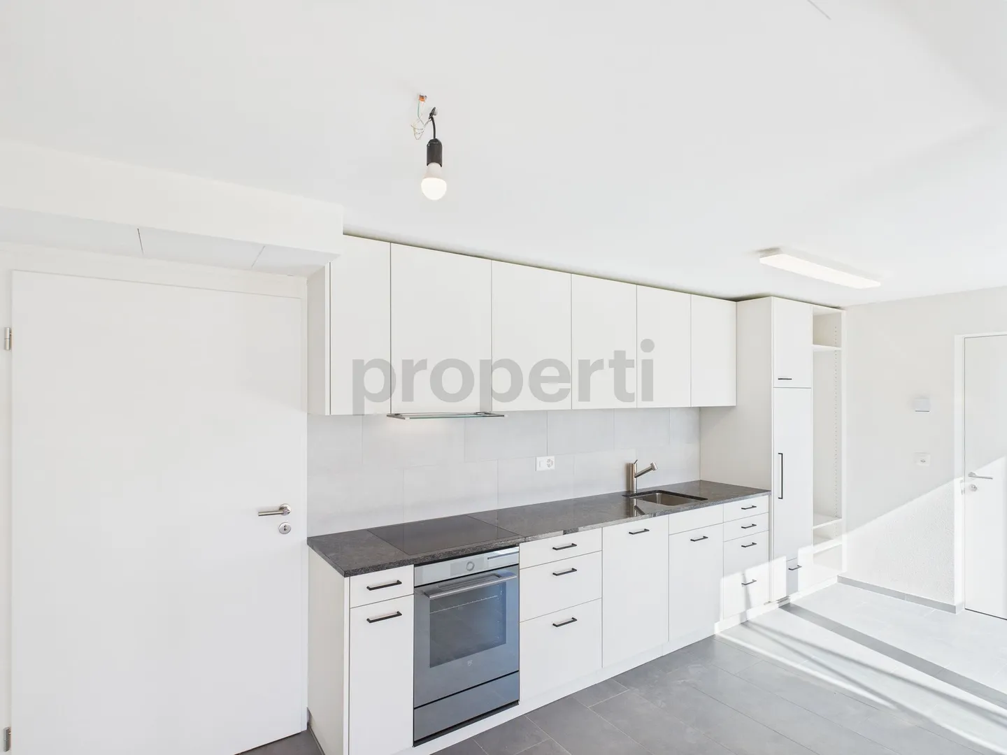 Exklusive 2.5-Zimmer-Einliegerwohnung in Oberwil - Foto 5 von 13