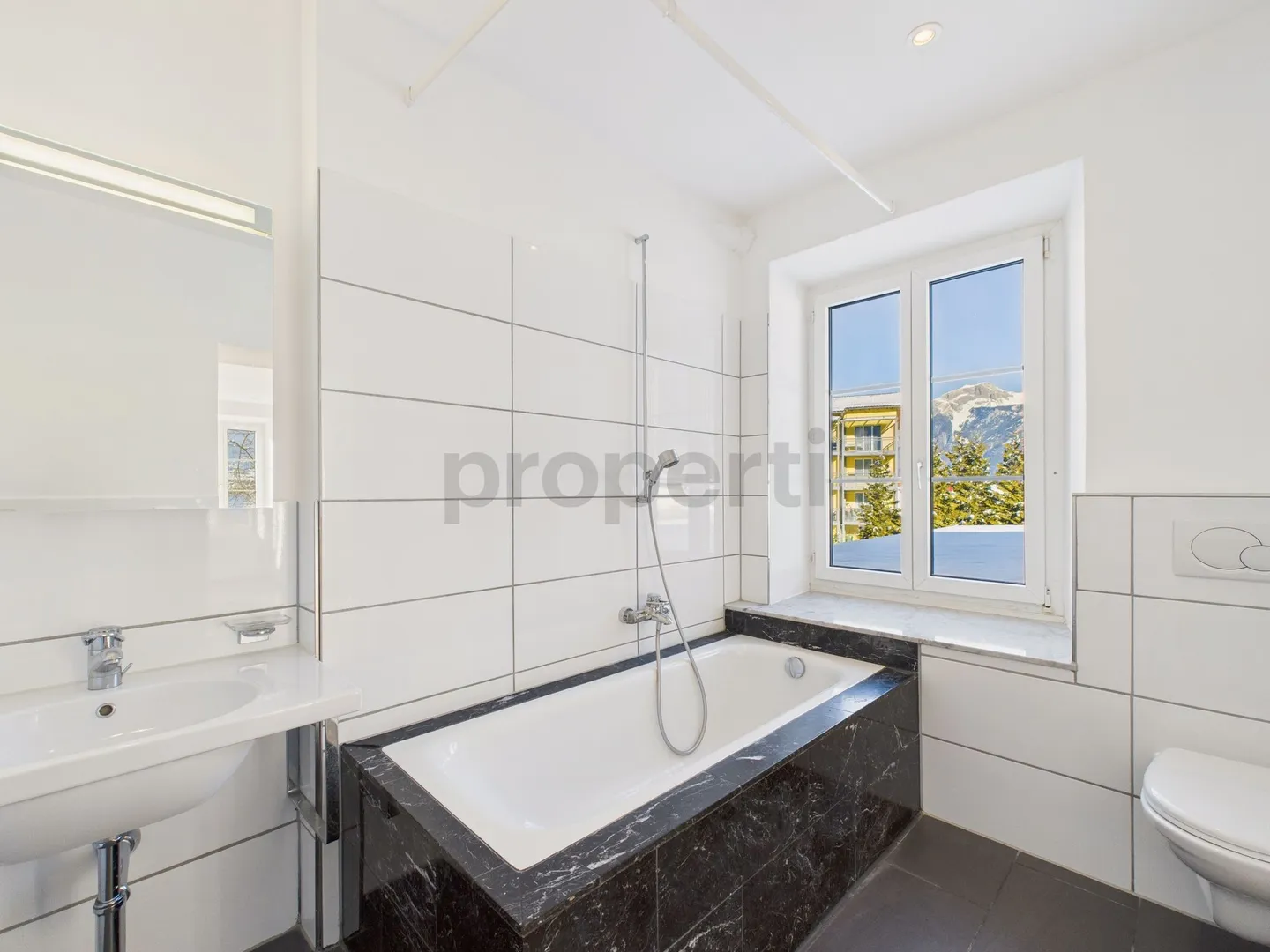 Sunny 4.5-Room Terrace Apartment in Luchsingen - Photo 9 of 12