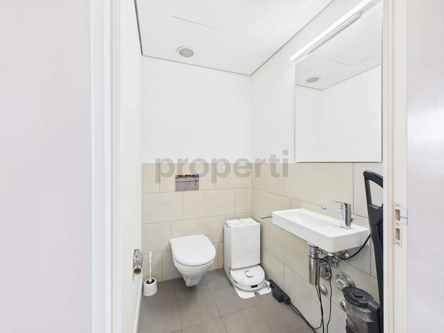 Appartement en duplex moderne de 3,5 pièces avec deux balcons à Zurich Oerlikon - Photo 6 sur 13