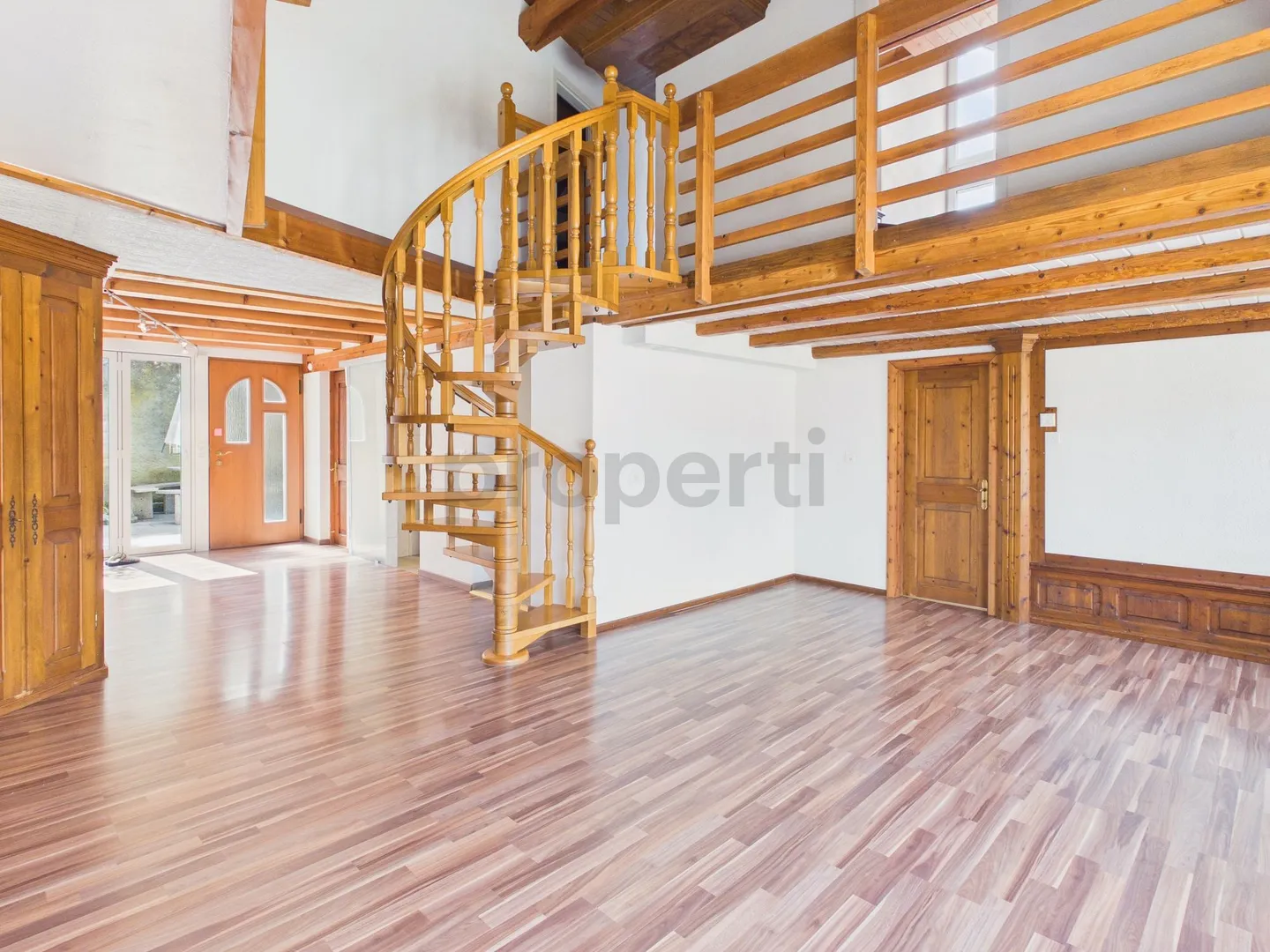 Appartement en duplex moderne de 4,5 pièces avec ambiance élégante à Sisseln - Photo 1 sur 13