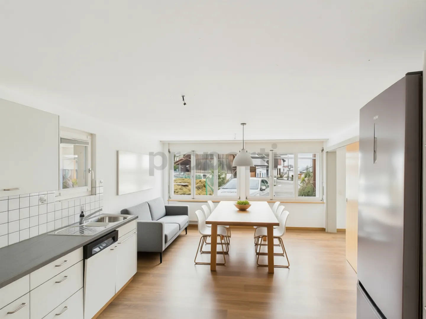 Moderno appartamento di 2,5 stanze con cantina a Nunningen - Foto 4 di 11