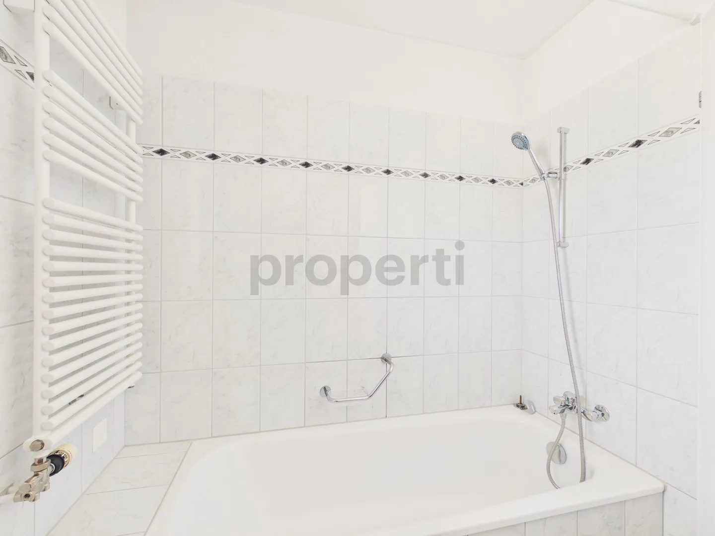 Helle 3.5-Zimmer Wohnung mit Balkon in Uzwil - Foto 6 di 11