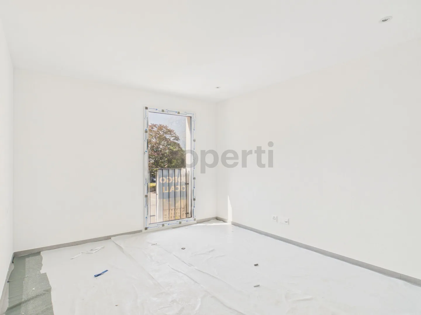 Attique moderne de 2.5 pièces avec ascenseur et place de parking, Biasca - Photo 7 sur 13