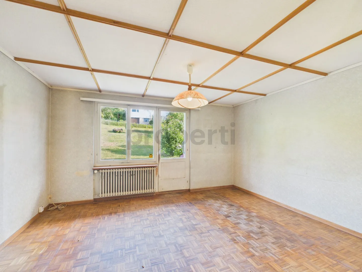 Great potential, dreamlike panoramic view and large plot in a preferred hillside location - Photo 6 of 13