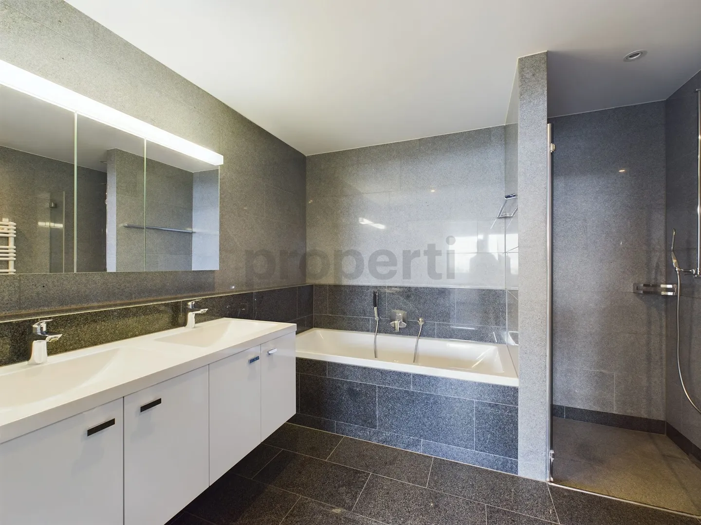 6th floor with impressive views, Minergie standard and modern kitchen - Photo 7 of 11