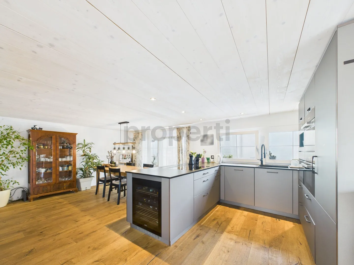 Zeitlos wohnen in Rheineck - stilvoll saniertes Reihenhaus mit Gartenidylle - Foto 5 von 13