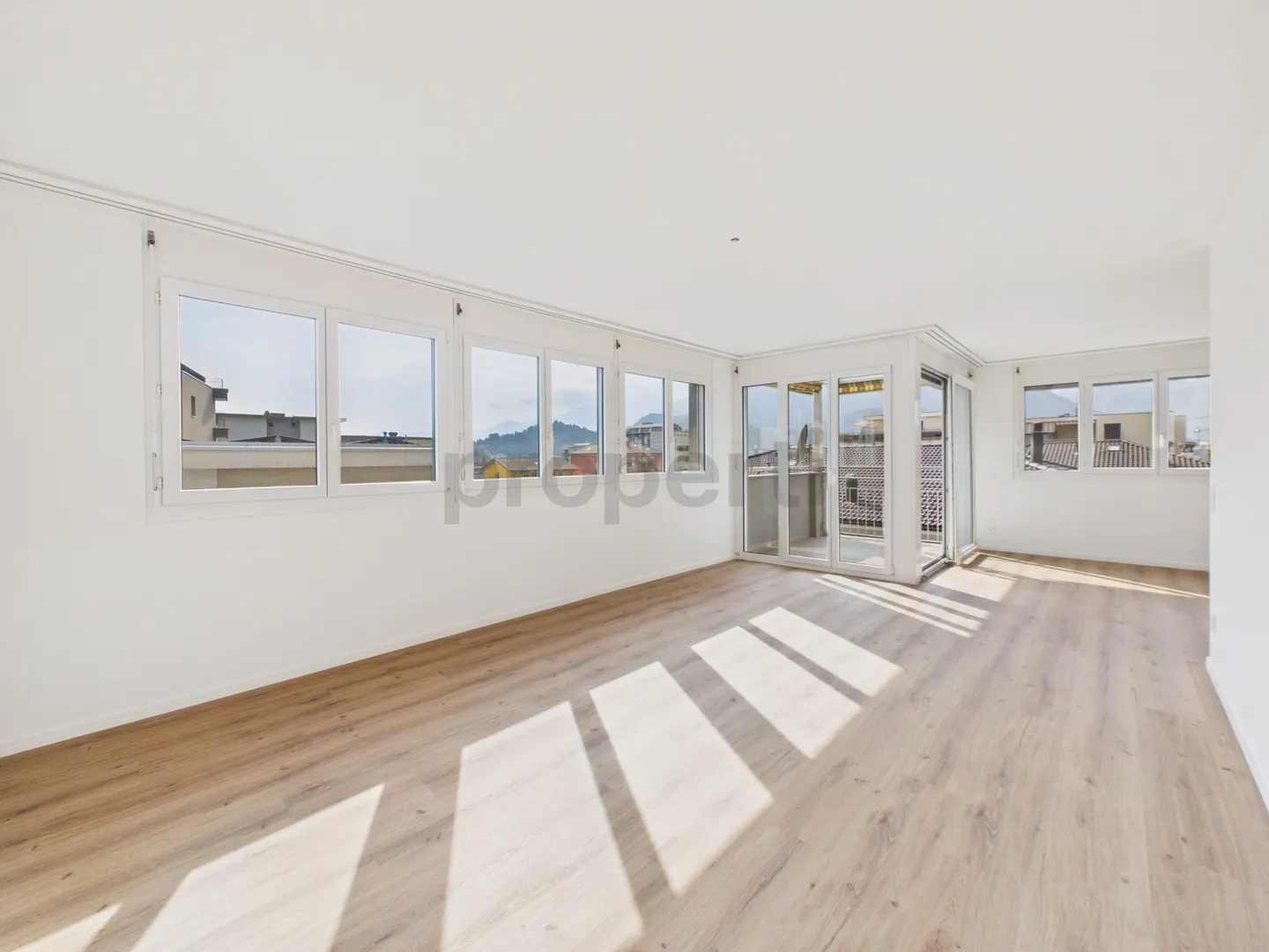 3.5 Pièces Rénovées, à Deux Pas du Centre de Locarno, aussi Maison Secondaire - Photo 1 sur 10