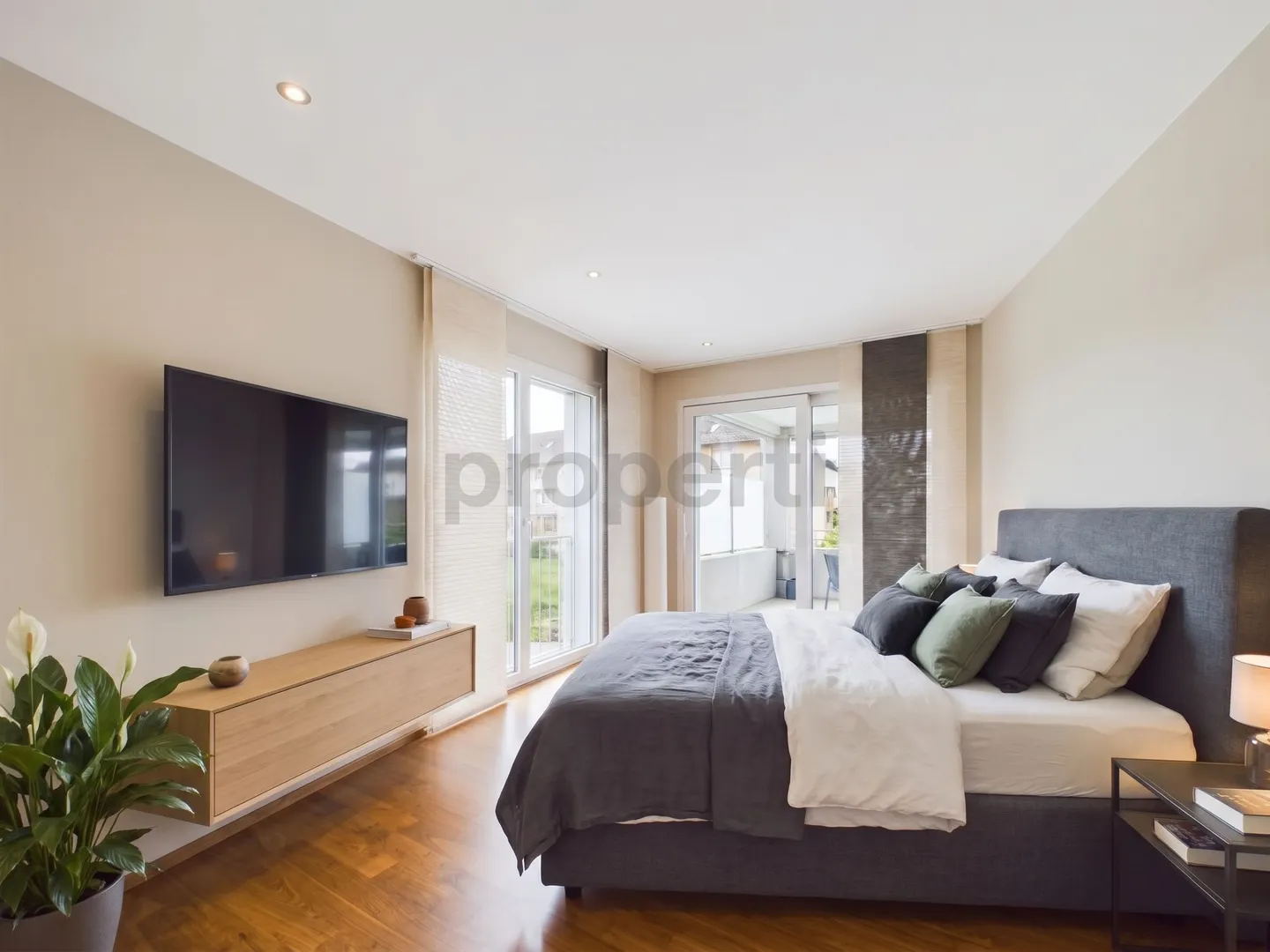 High-quality furnishings, protected courtyard & generous space offering! - Photo 5 of 13