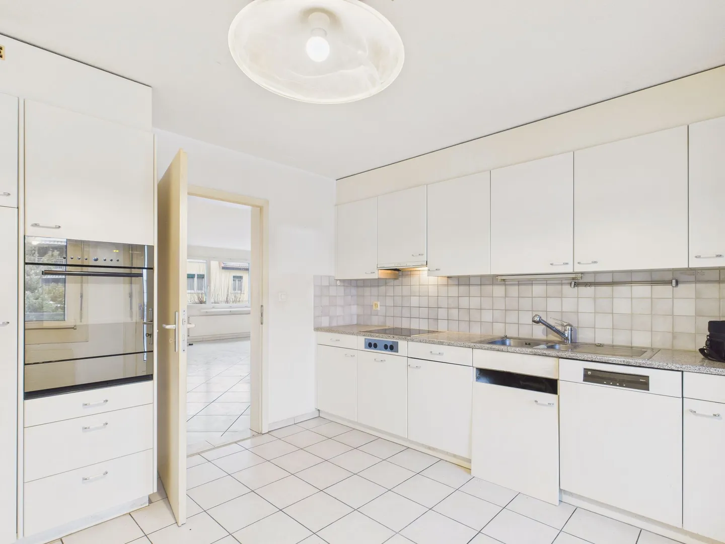 Spacious 3.5-room apartment with balcony, Zuzwil - Photo 7 of 13