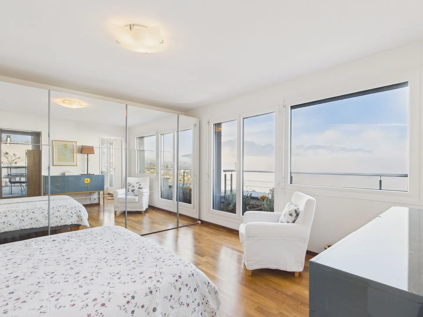 Panoramic View - Spacious 6.5 Room Townhouse - Photo 5 of 13