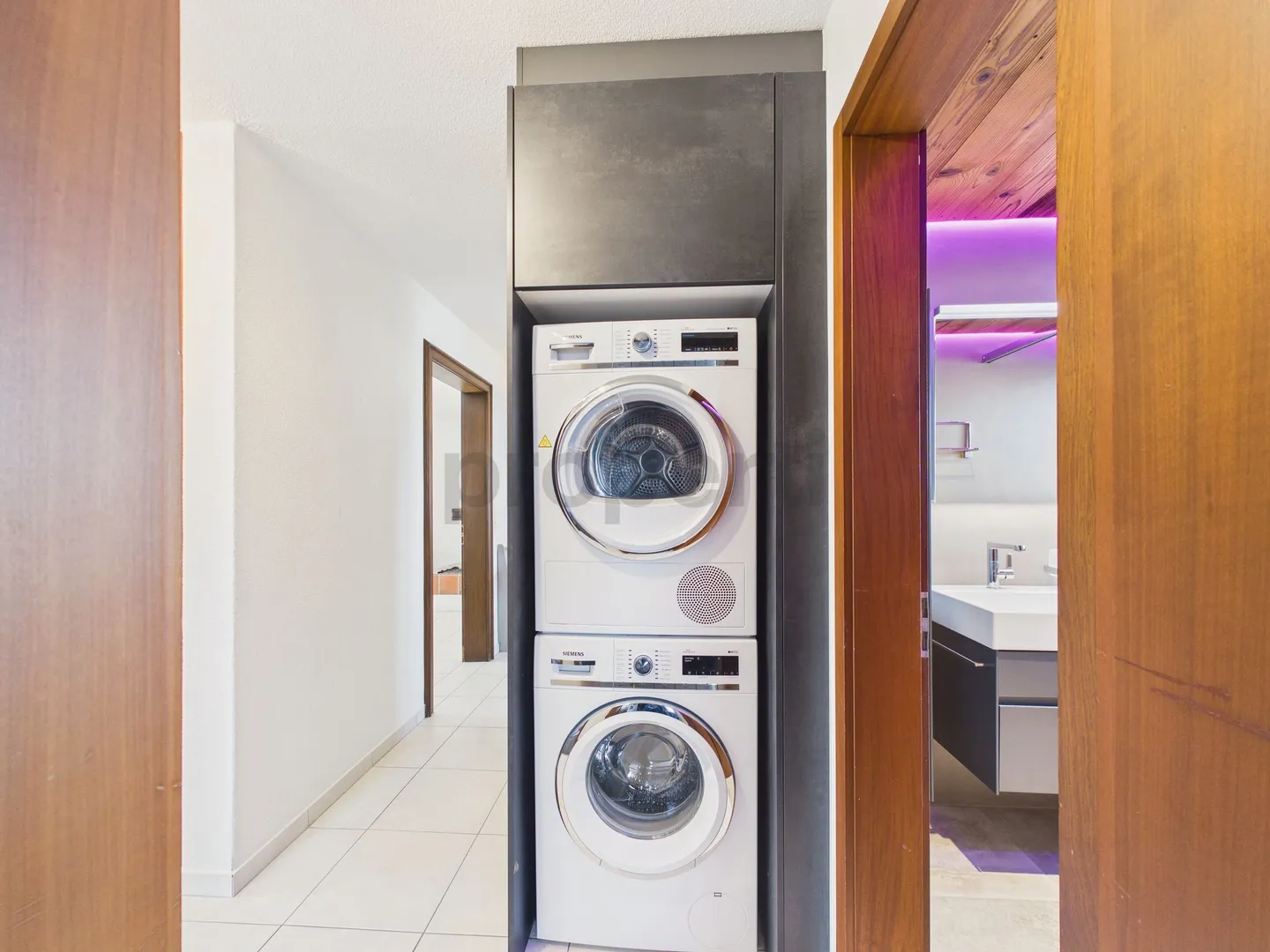 Family-friendly living with garden & fireplace - 4.5 rooms in Hombrechtikon - Photo 11 of 13