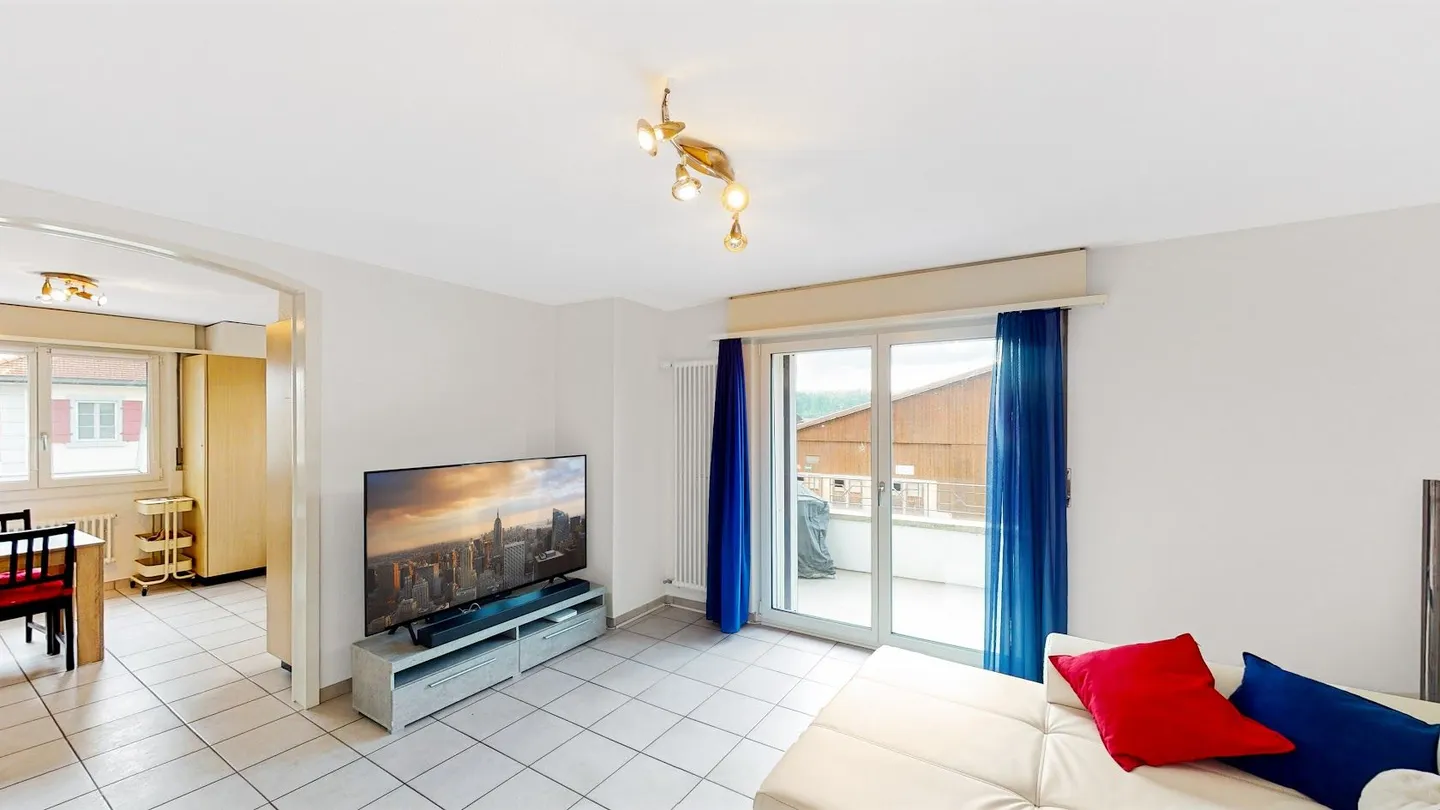 Grosszuegige 4.5-Zimmer-Wohnung mit Balkon, Murten - Photo 1 of 8