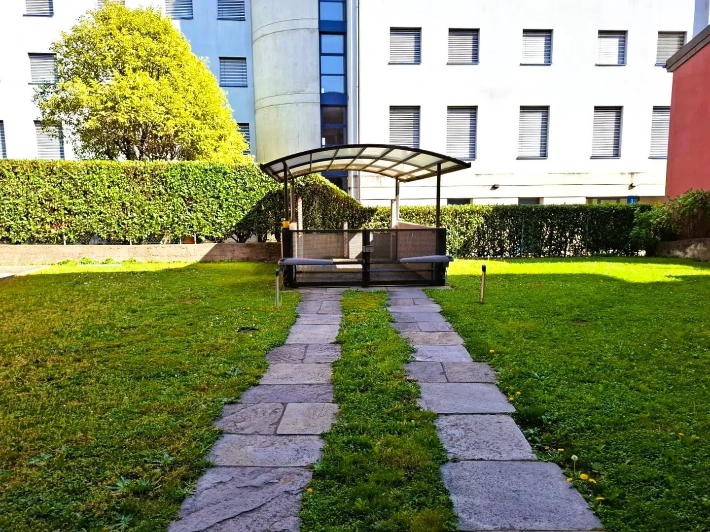 Live in luxury in Chiasso, Canton Ticino - Practical solution of 250m2 - Photo 12 of 13