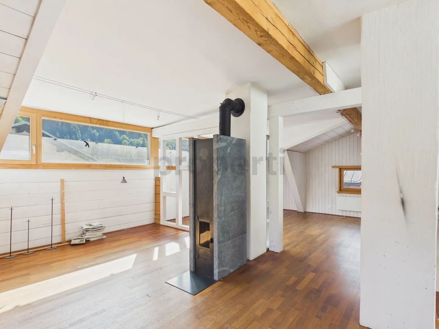 Deux unités de vie séparées, poêles en stéatite confortables et grand atelier sous les combles ! - Photo 10 sur 13