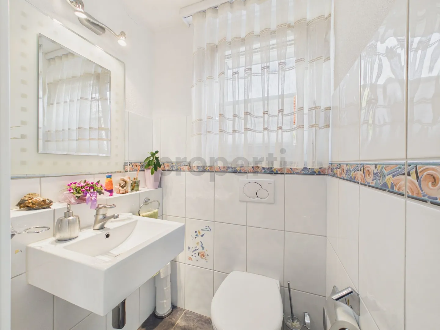 Charming Family Home in Frick - Photo 10 of 13