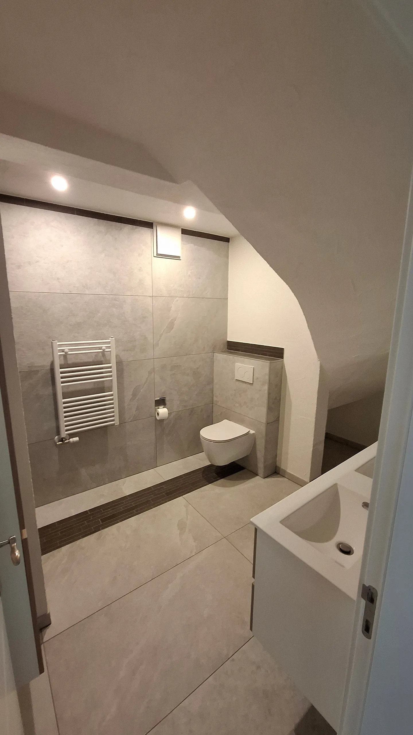 Charming 3.5-room apartment for rent - modern comfort and ideal location - Photo 6 of 8