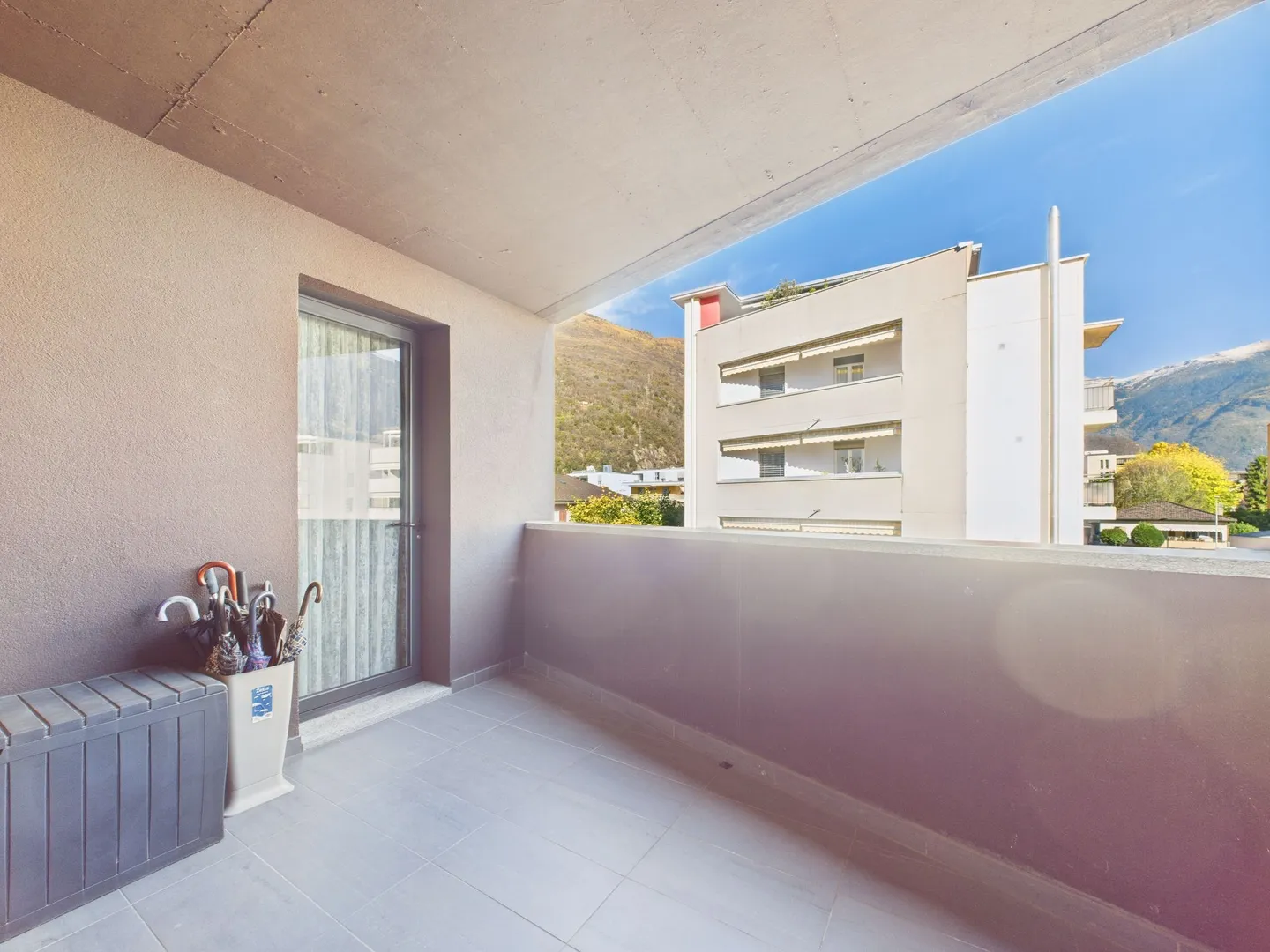 Spacious and bright 5.5 rooms ideal for families in Bellinzona - Photo 10 of 13