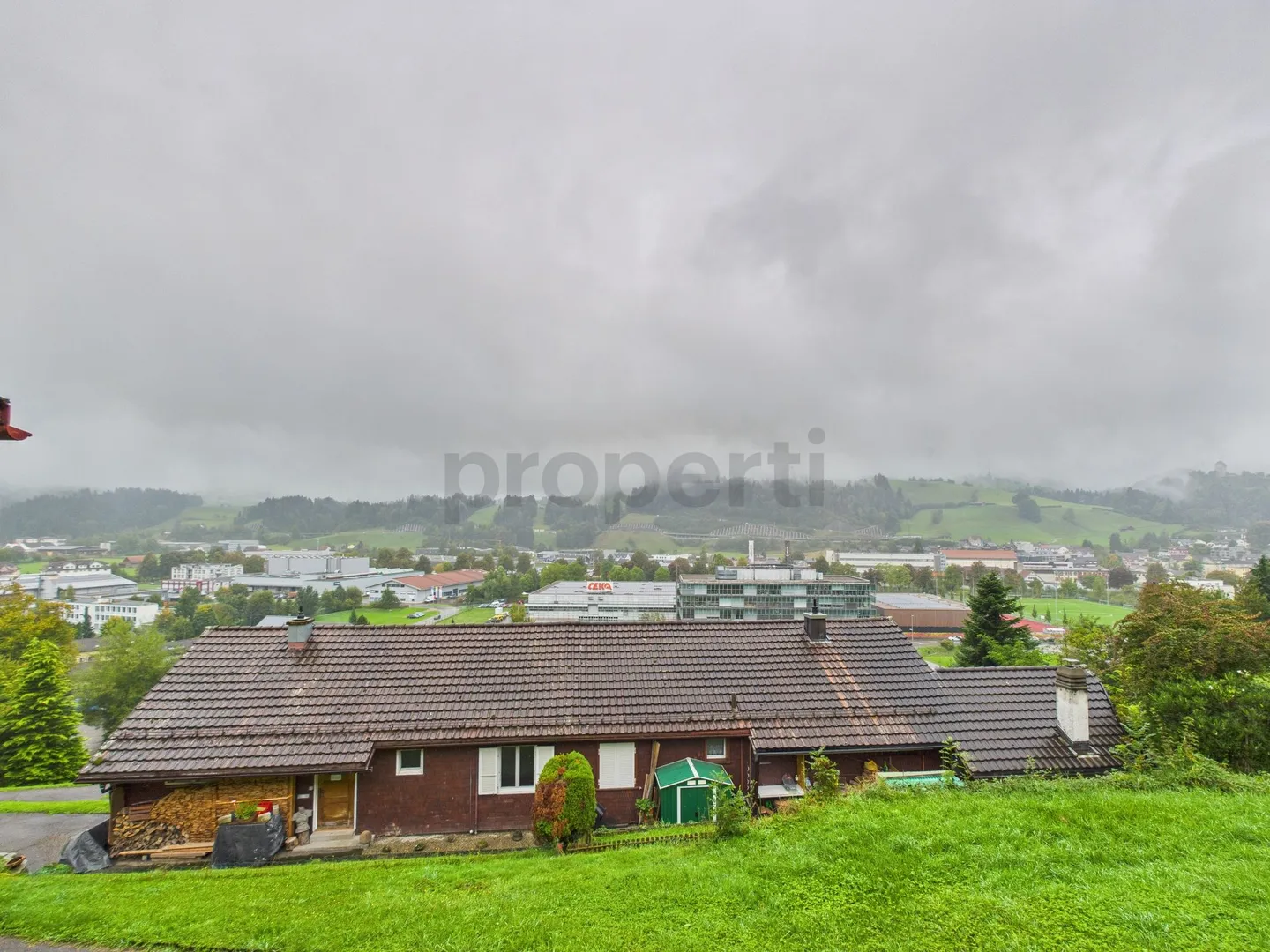 Terreno attraente con due case unifamiliari a Wattwil 1.130 m² - Foto 8 di 13