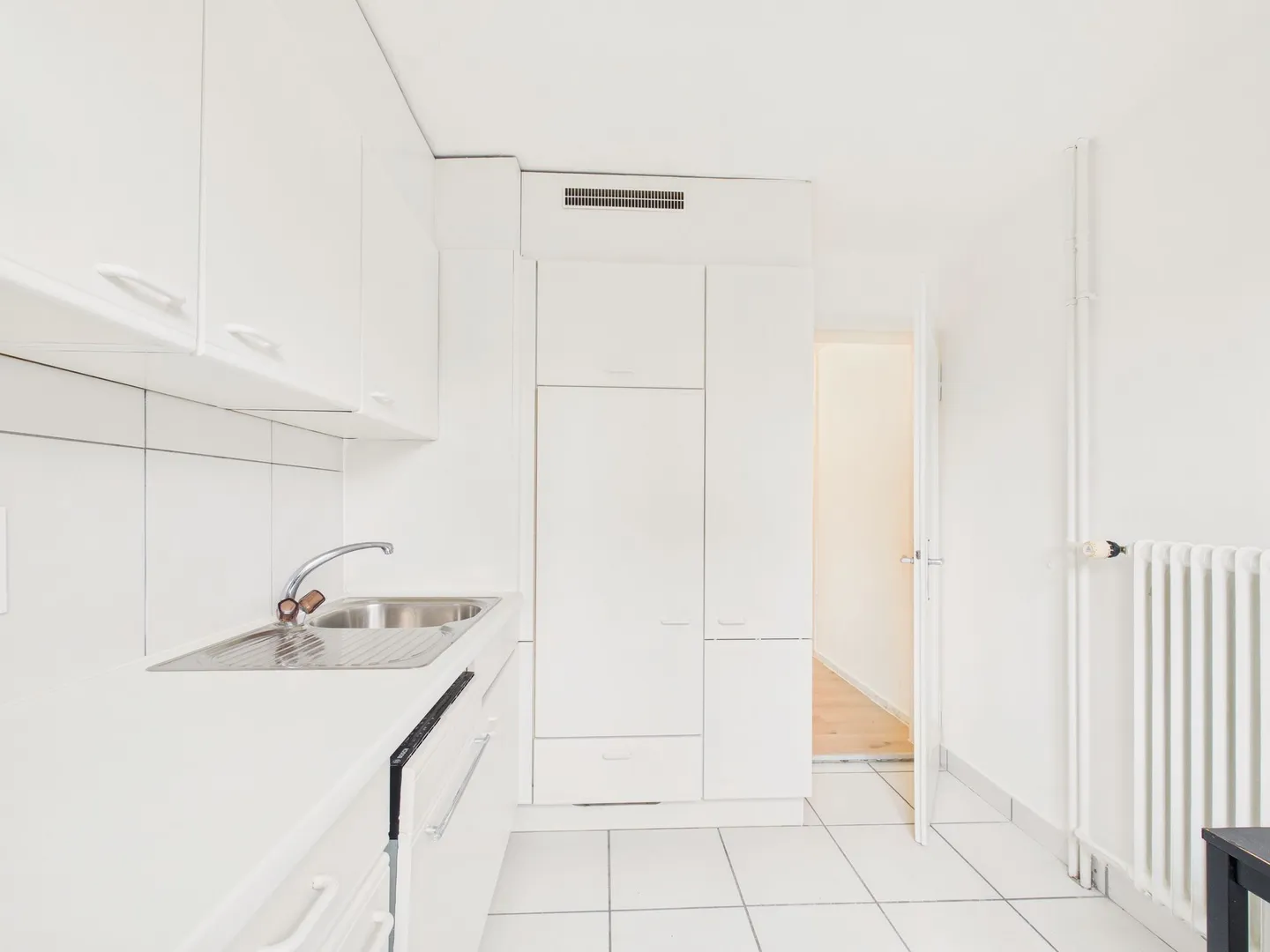 Modern 2.5-room apartment with balcony in Grenchen - Photo 4 of 8