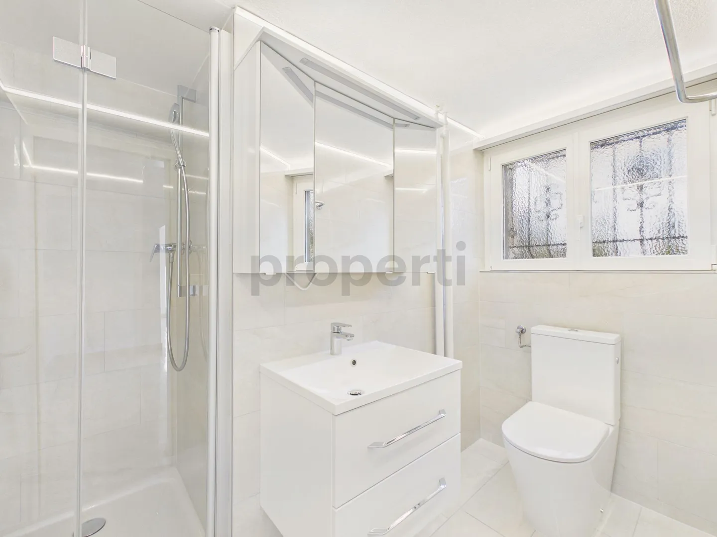 Modern 5.5-room single-family house with balcony, Freienbach - Photo 12 of 13